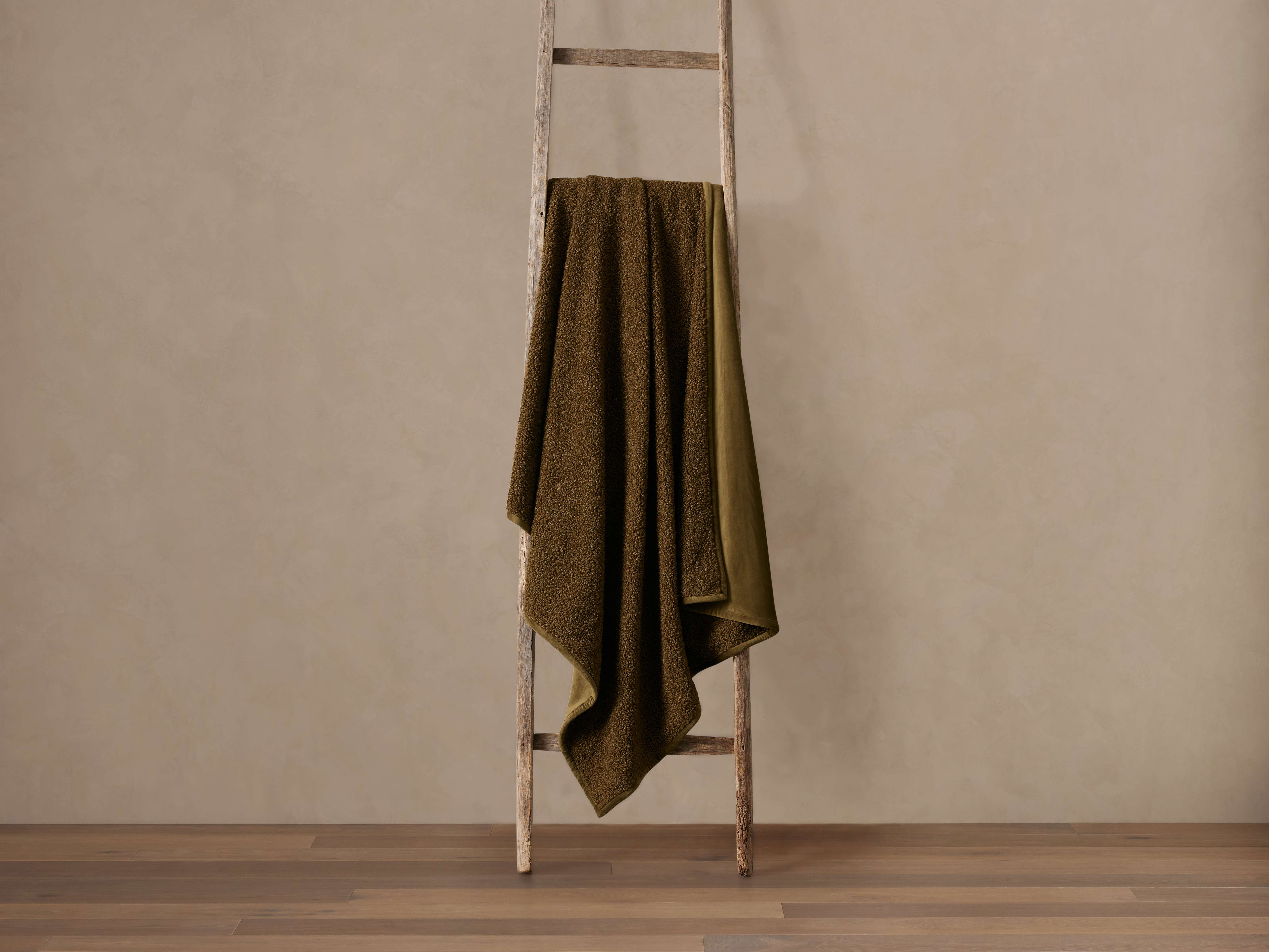 Faux Fur Sherpa Throw