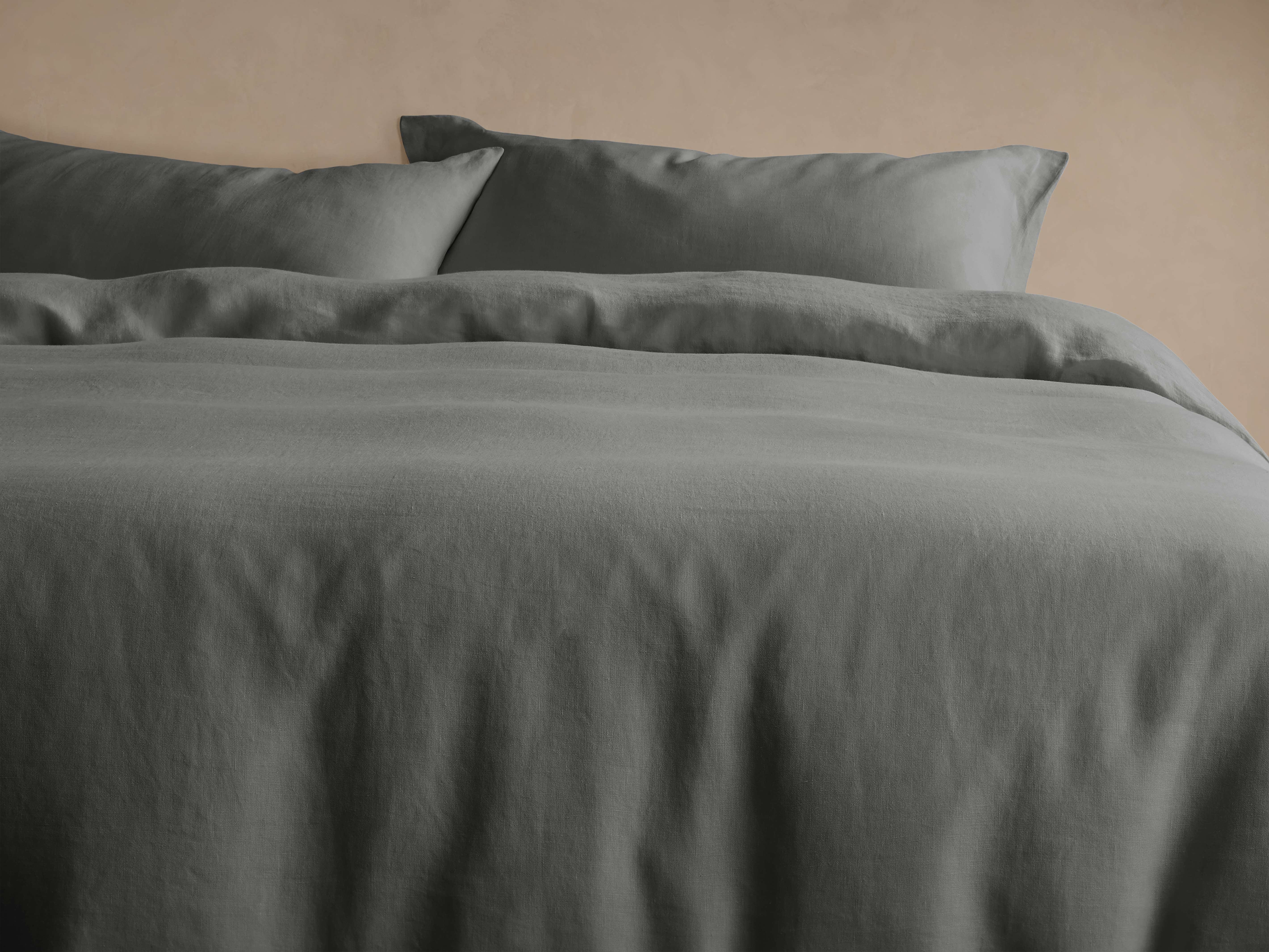 Italian Garment-Dyed Linen Duvet - Thumbnail 3