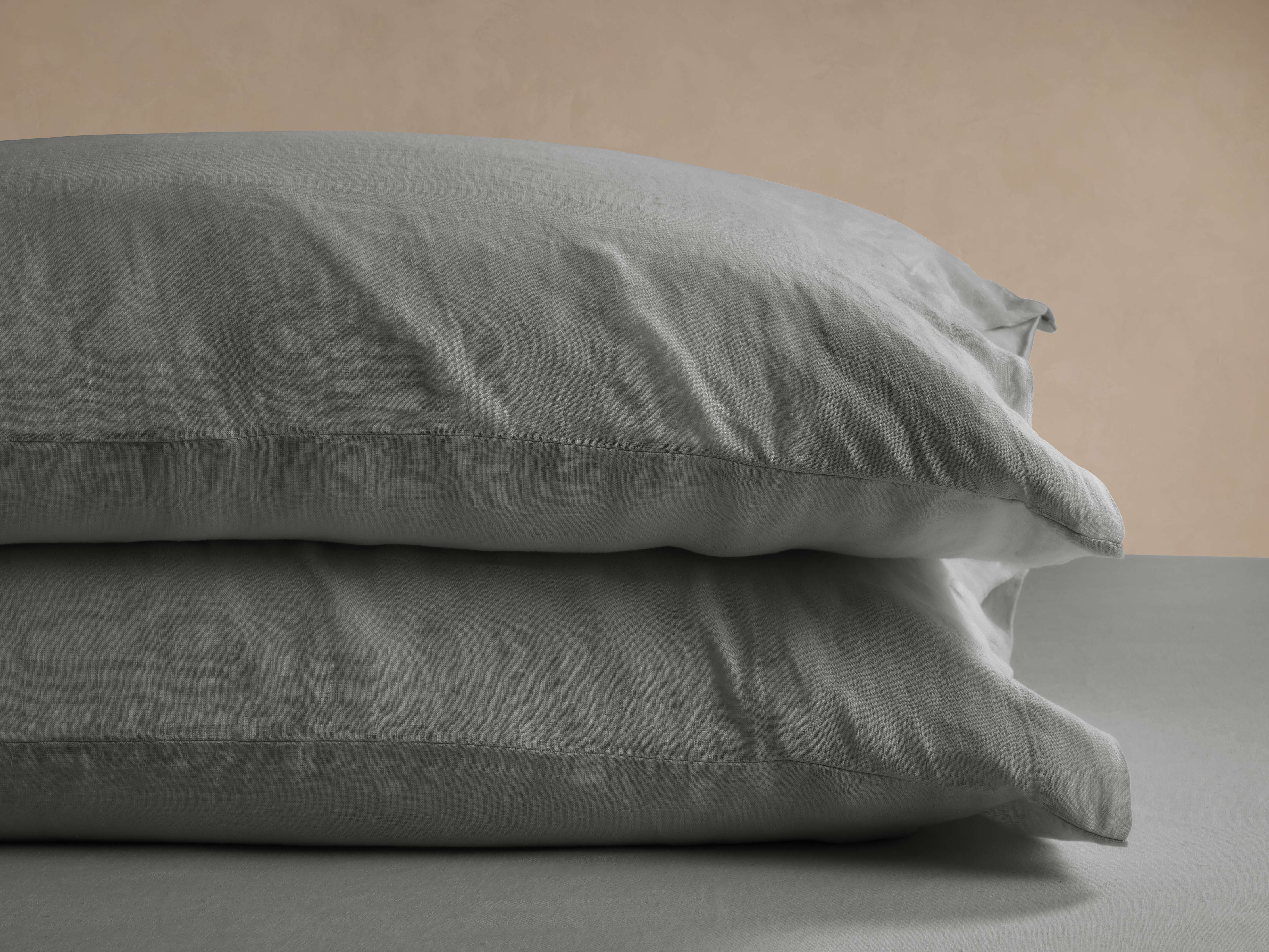 Italian Garment-Dyed Linen Sheet Set - Thumbnail 2