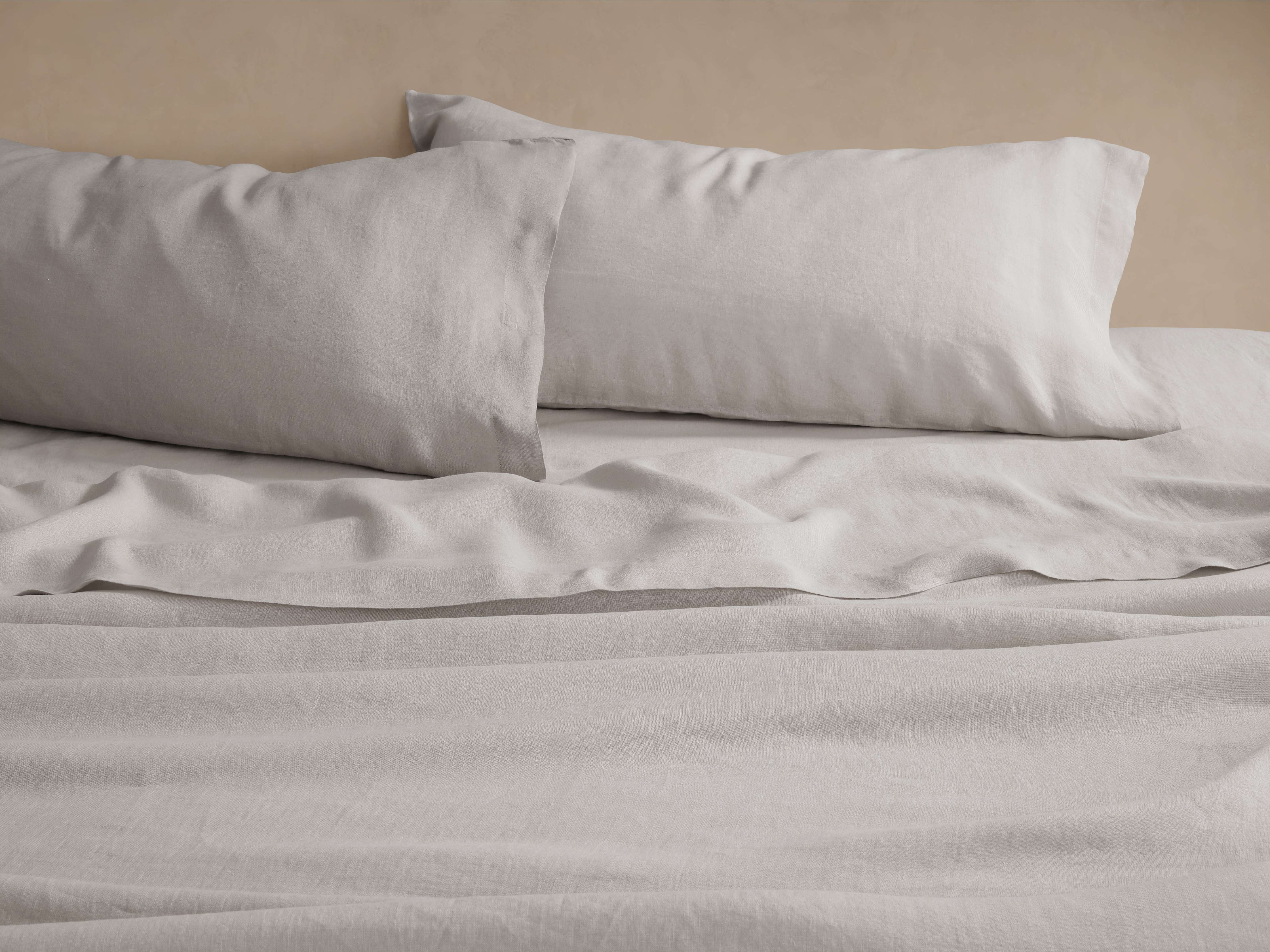 Italian Garment-Dyed Linen Pillowcases
