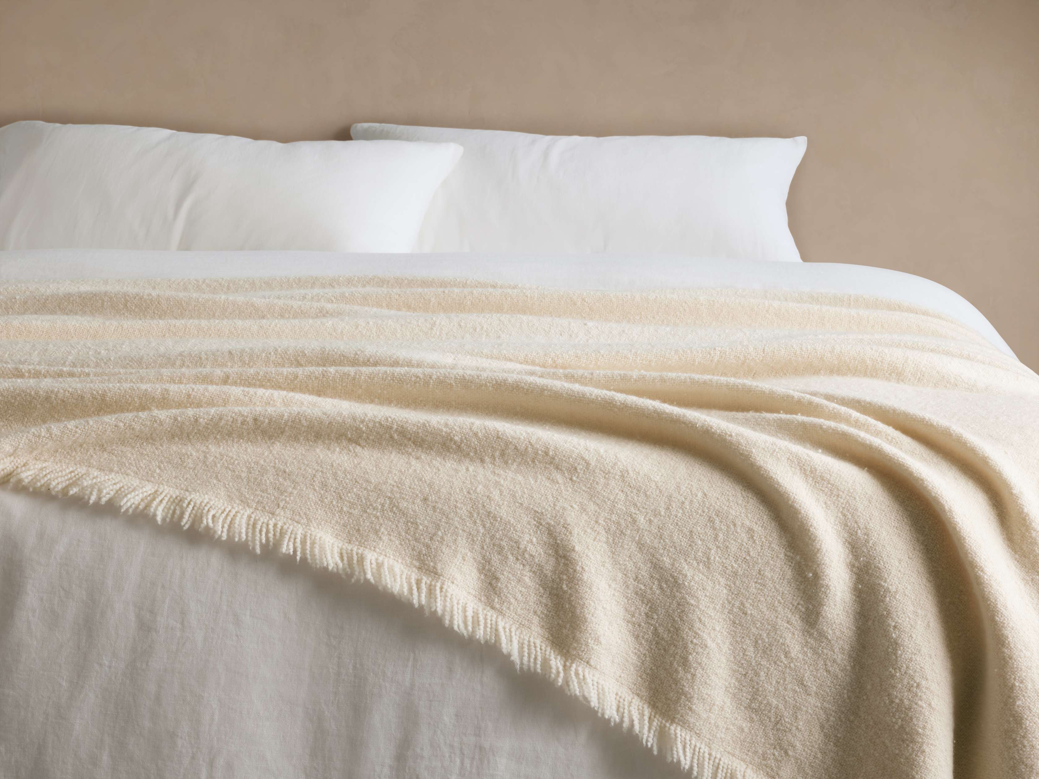 Merino Wool Boucle Bed Blanket – Arhaus