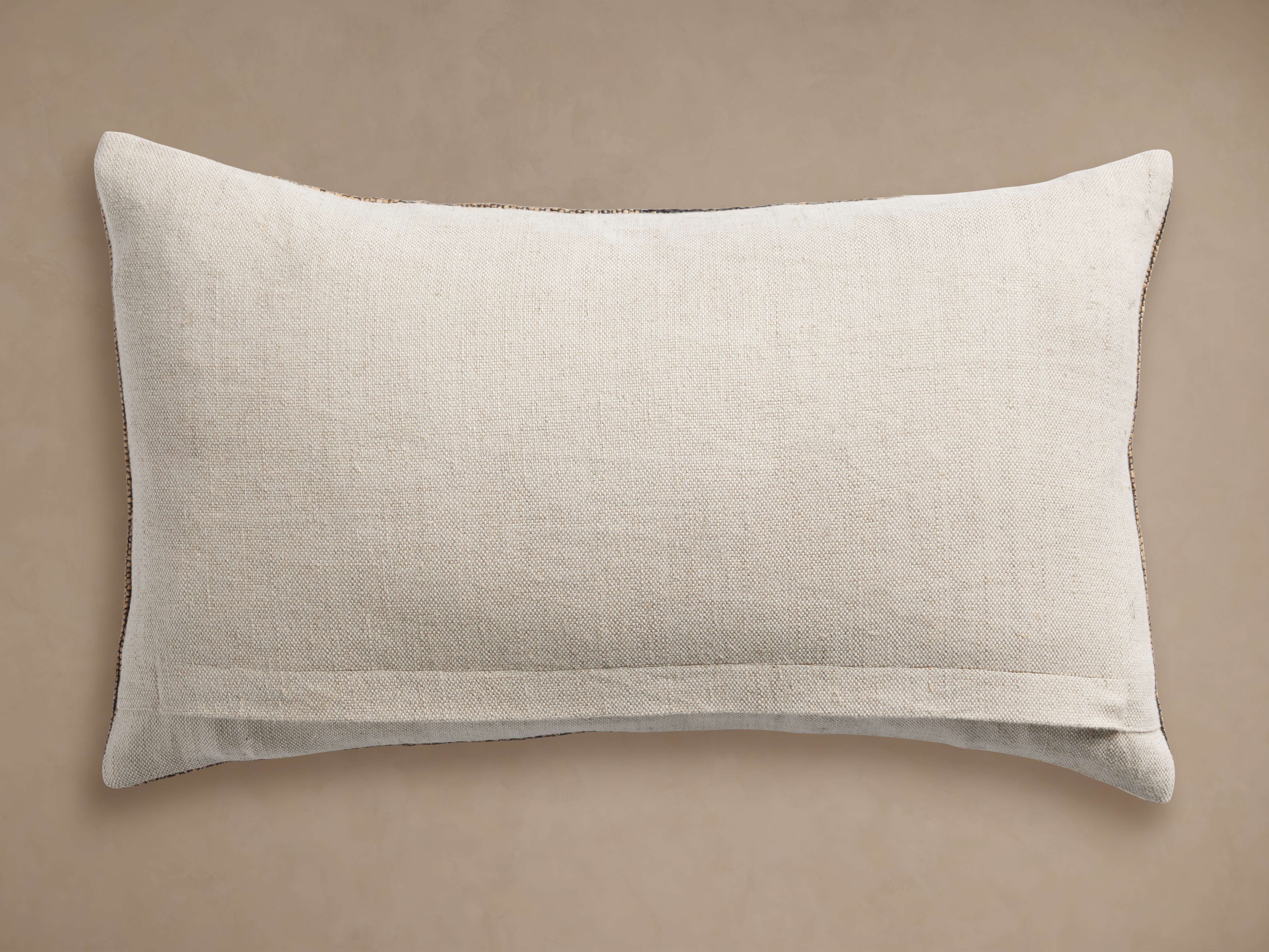 Neve Lumbar Pillow Cover - Thumbnail 3