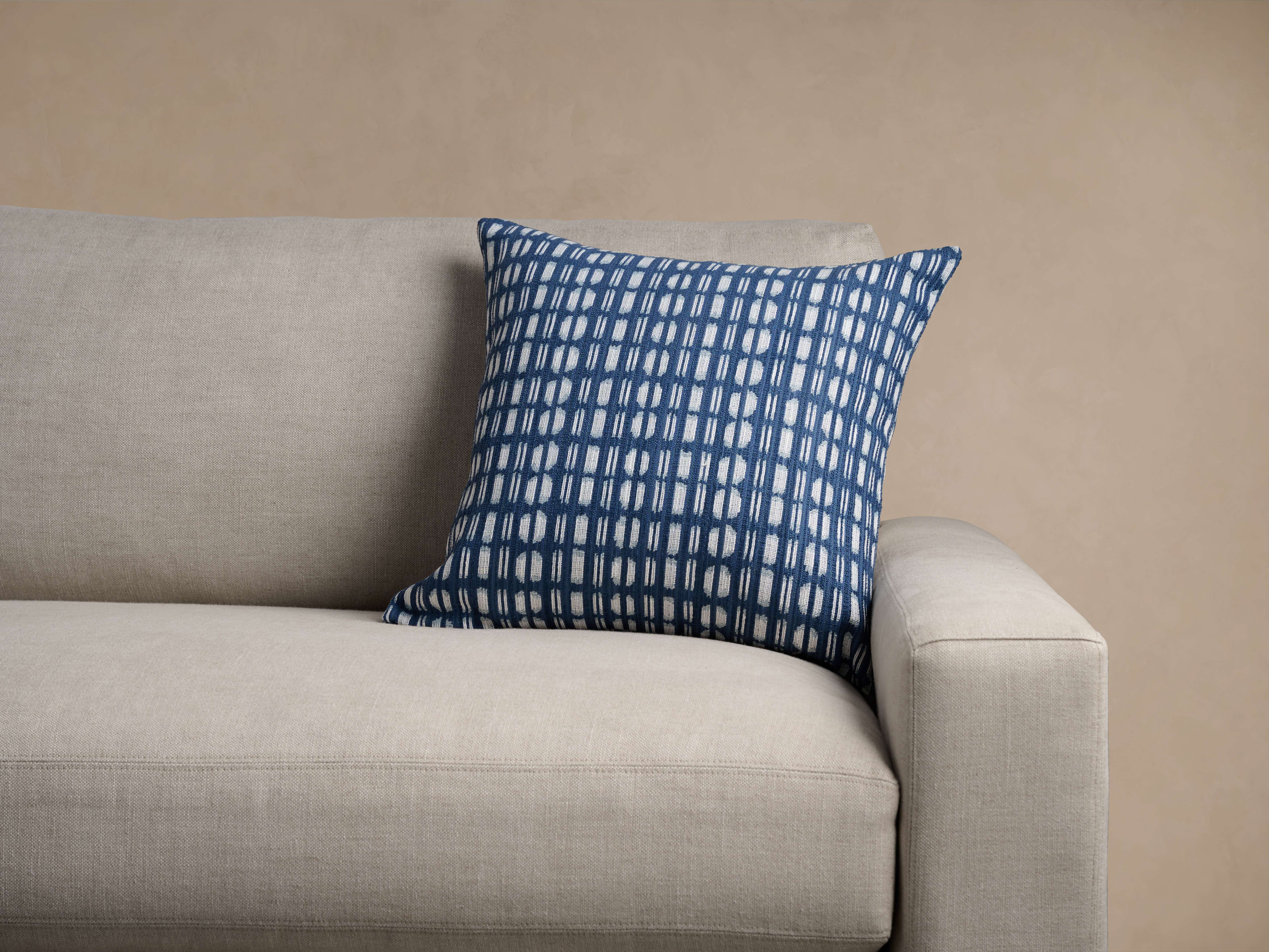 Cielos Outdoor Pillow - Thumbnail 2