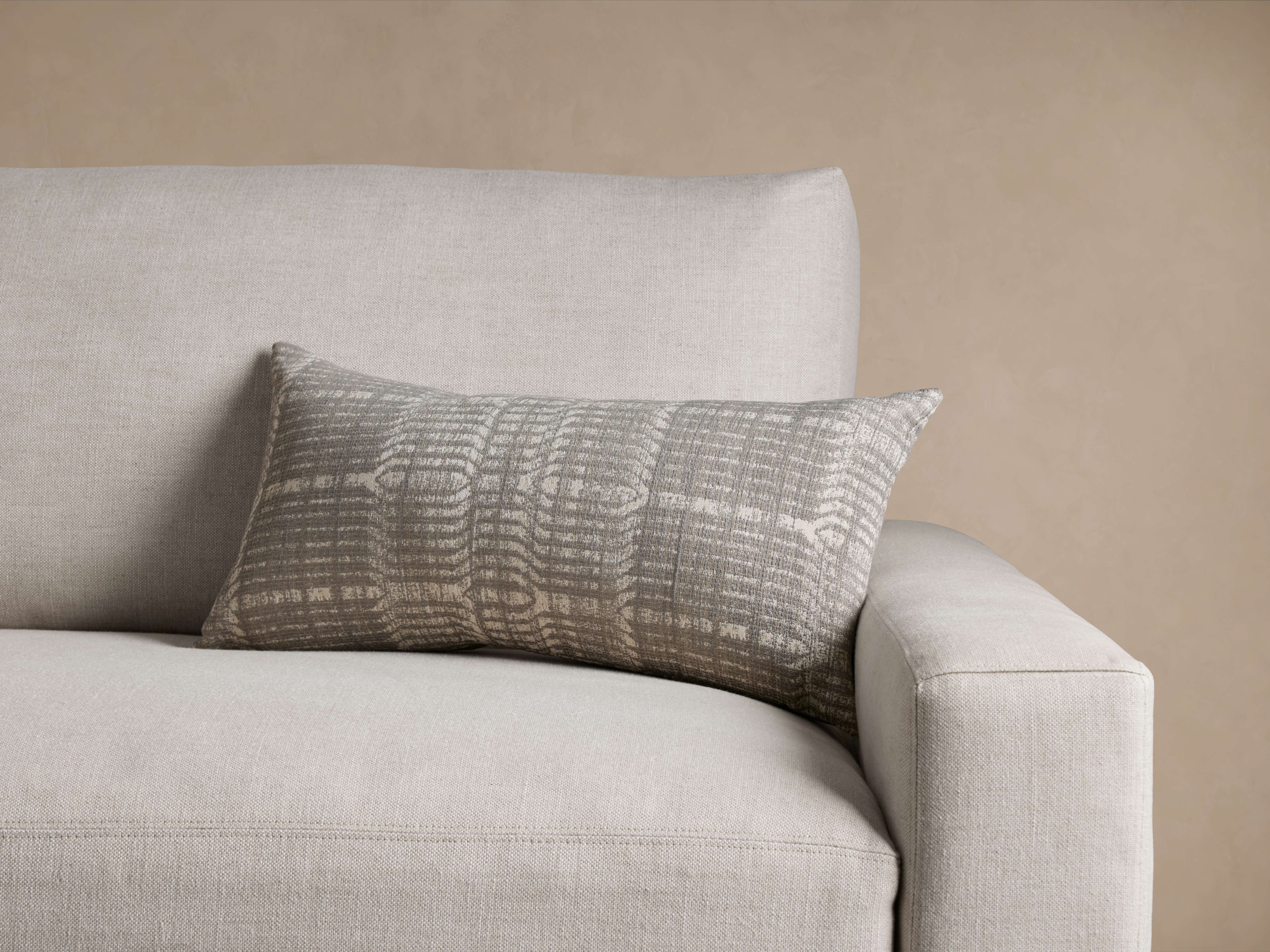 Siene Outdoor Lumbar Pillow - Thumbnail 2