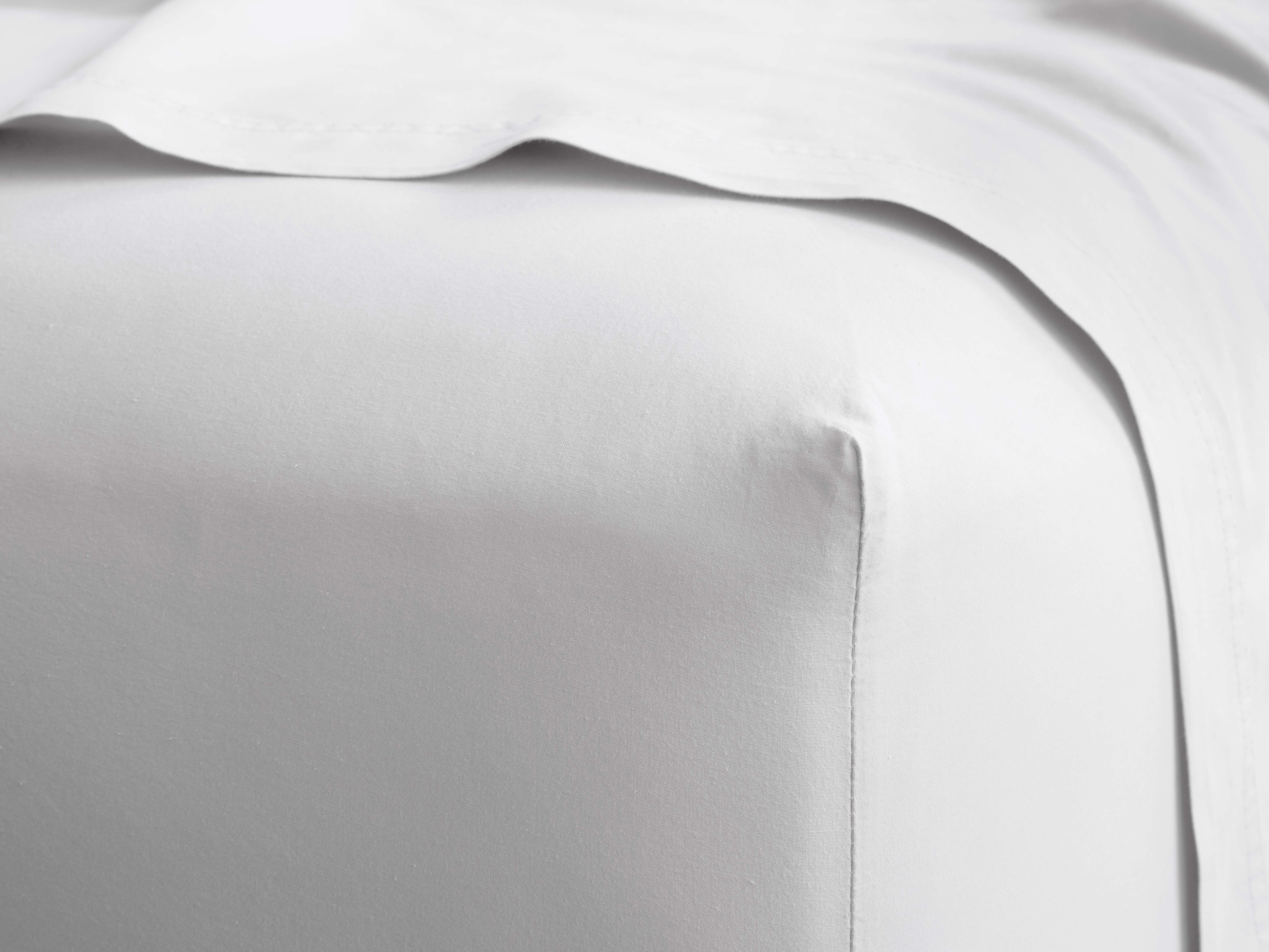 Italian Garment-Dyed Percale Fitted Sheet