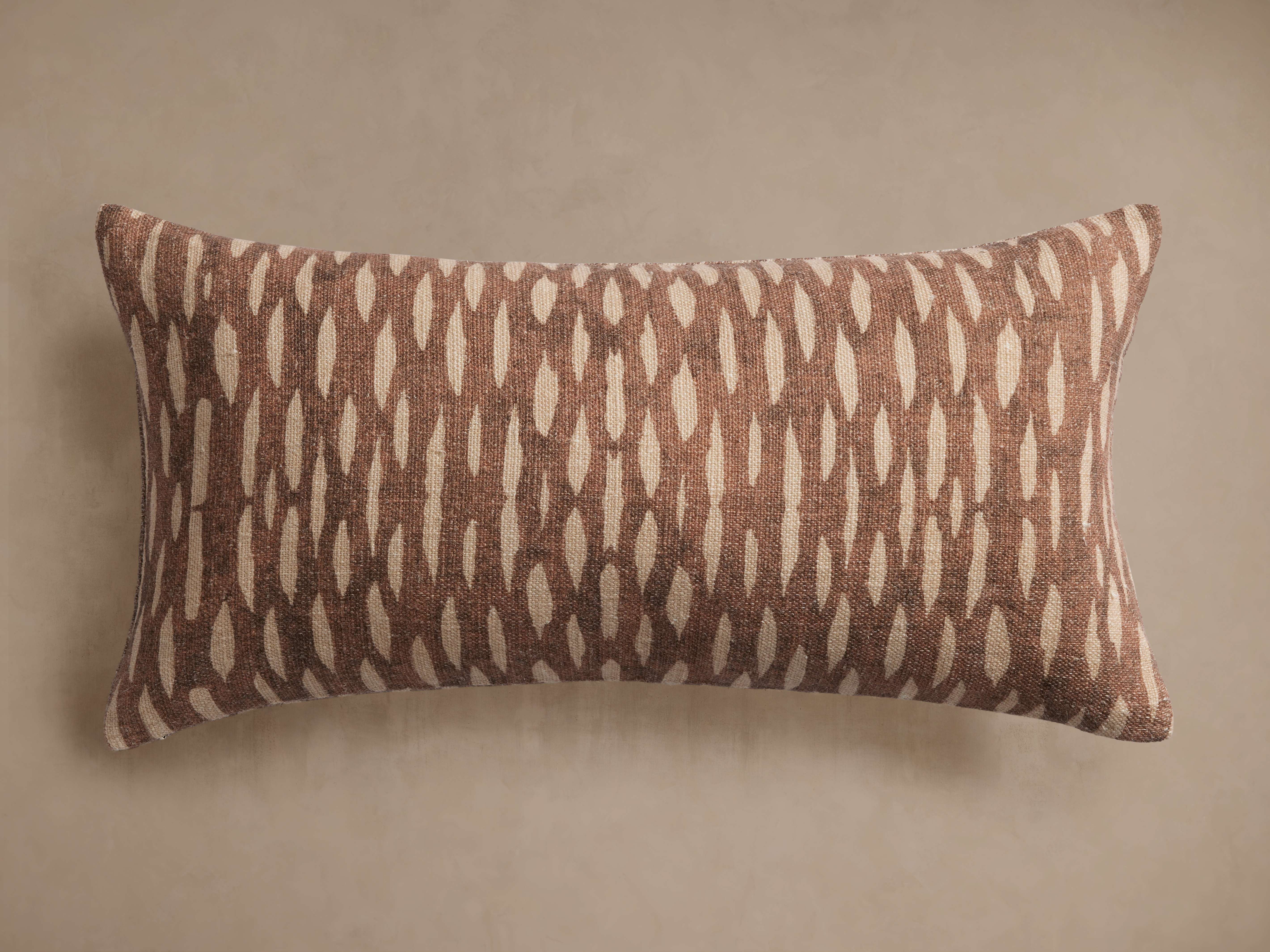 Satia Lumbar Pillow Cover – Arhaus