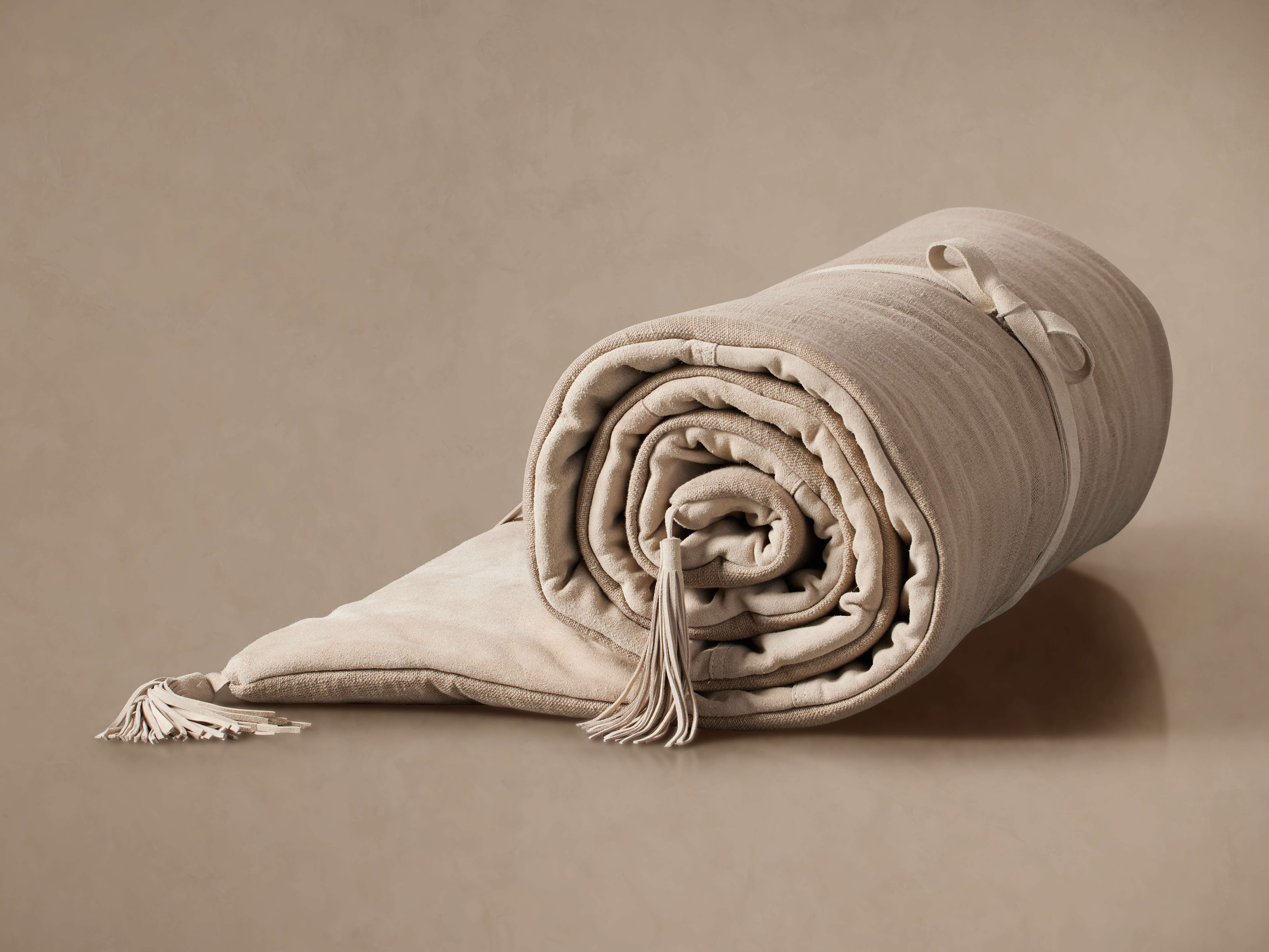 Suede Throwbed - Thumbnail 2