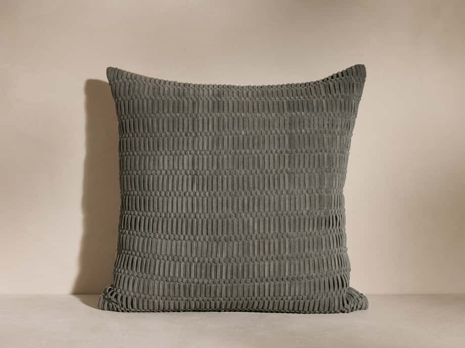 Thayer Lumbar Pillow Cover – Arhaus