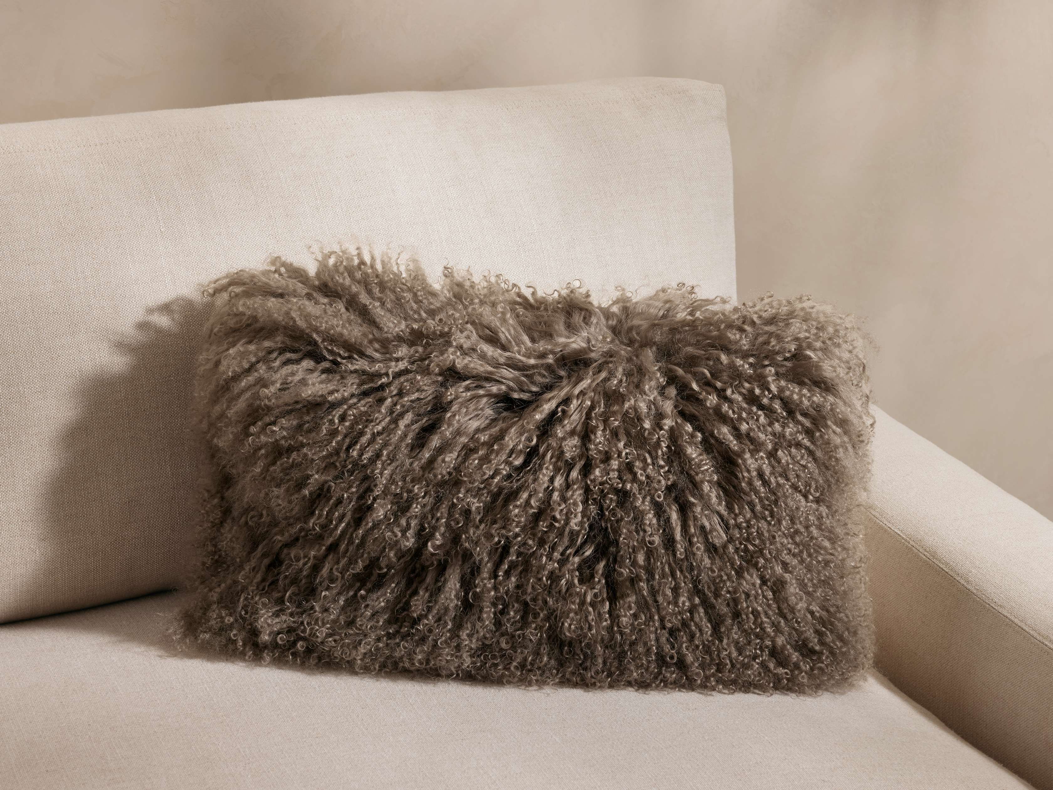 Tibetan Longwool Lumbar Pillow – Arhaus