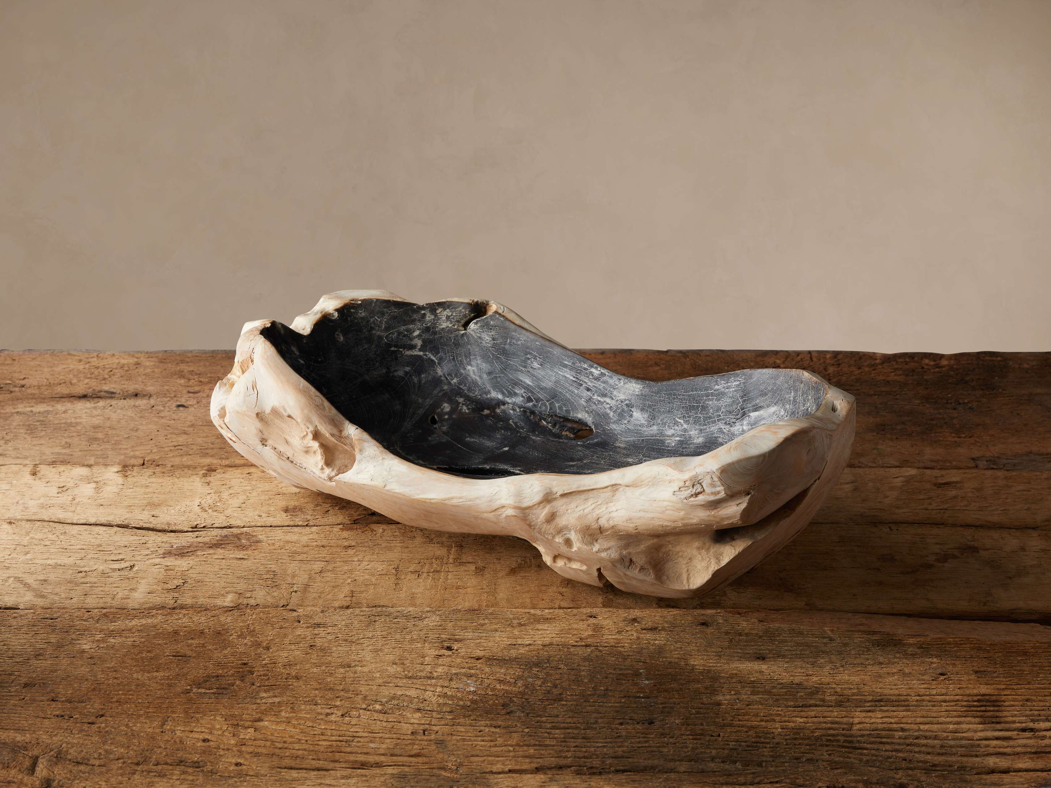Vanora Bowl