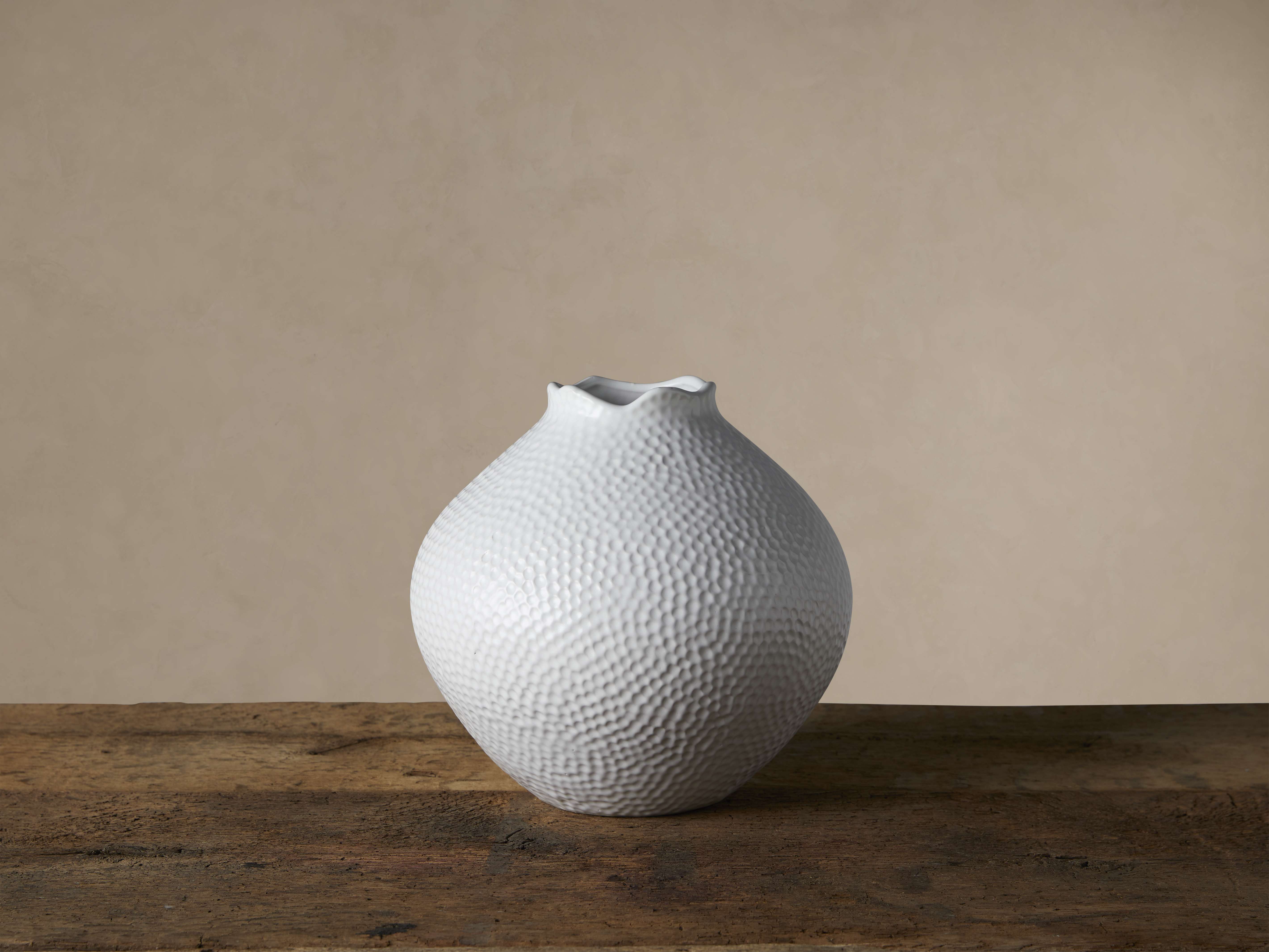 Eva Large Seedpod Vase