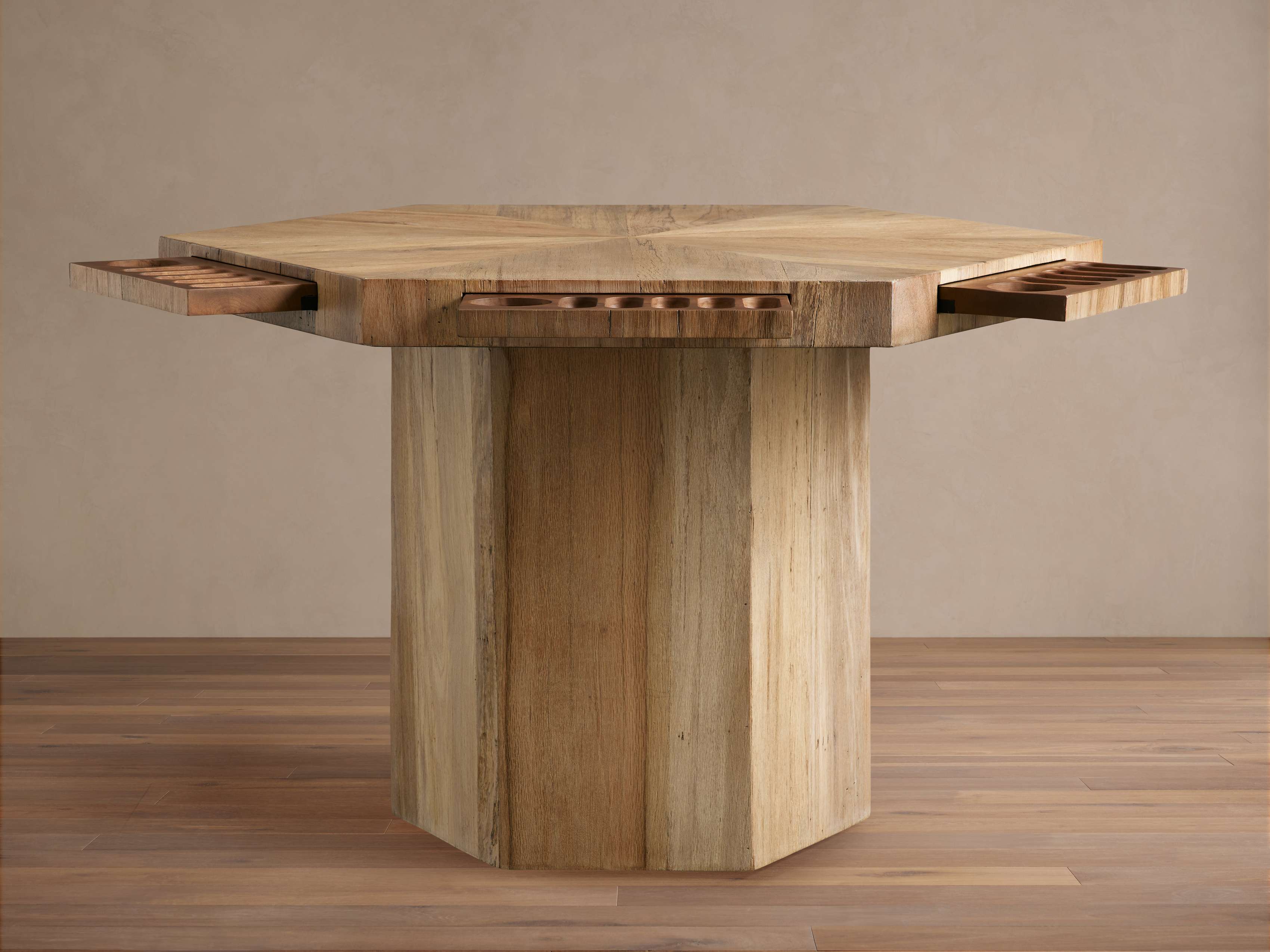 Madera Poker Table