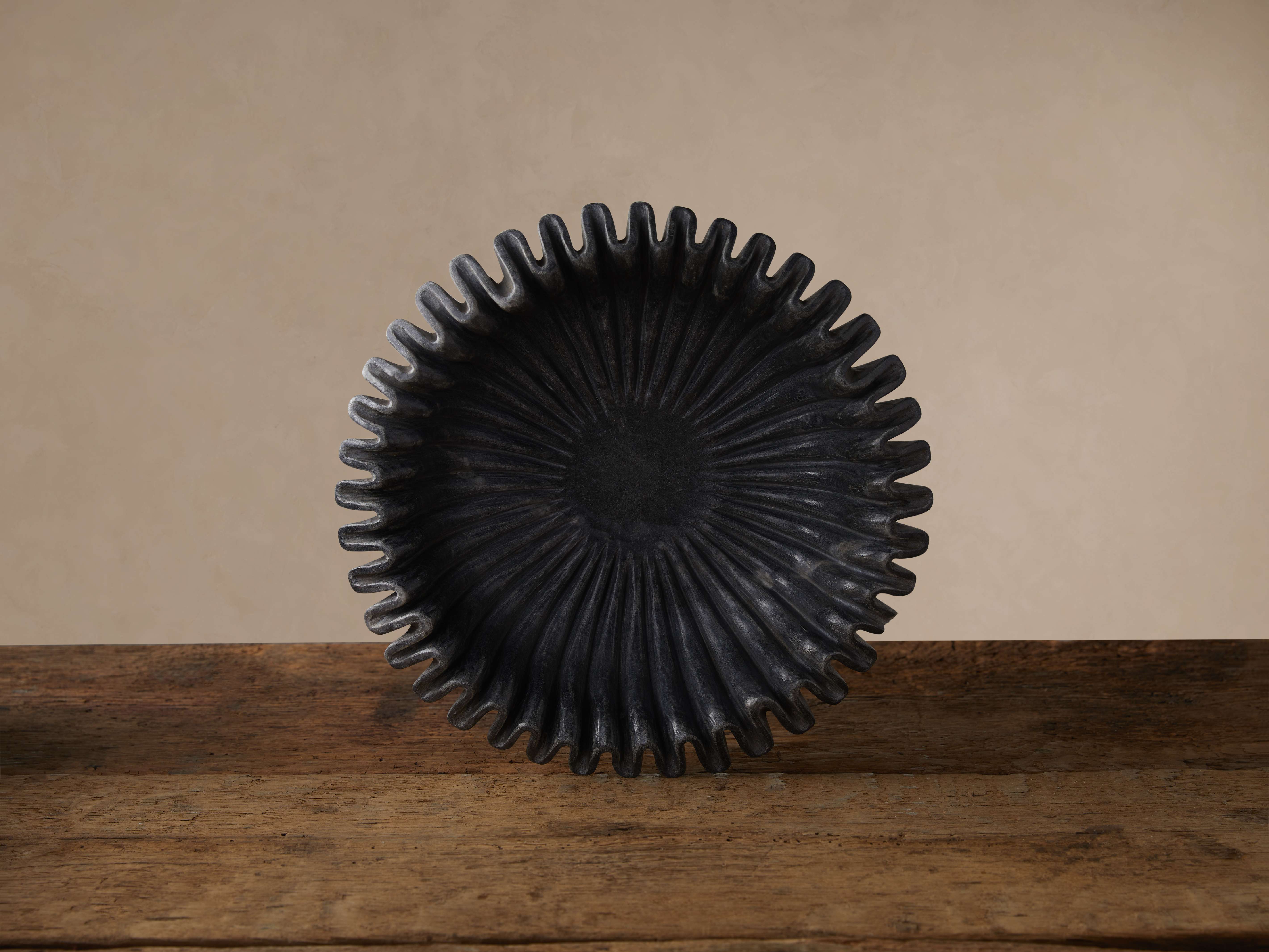 Black Marble Ruffle Bowl - Thumbnail 3
