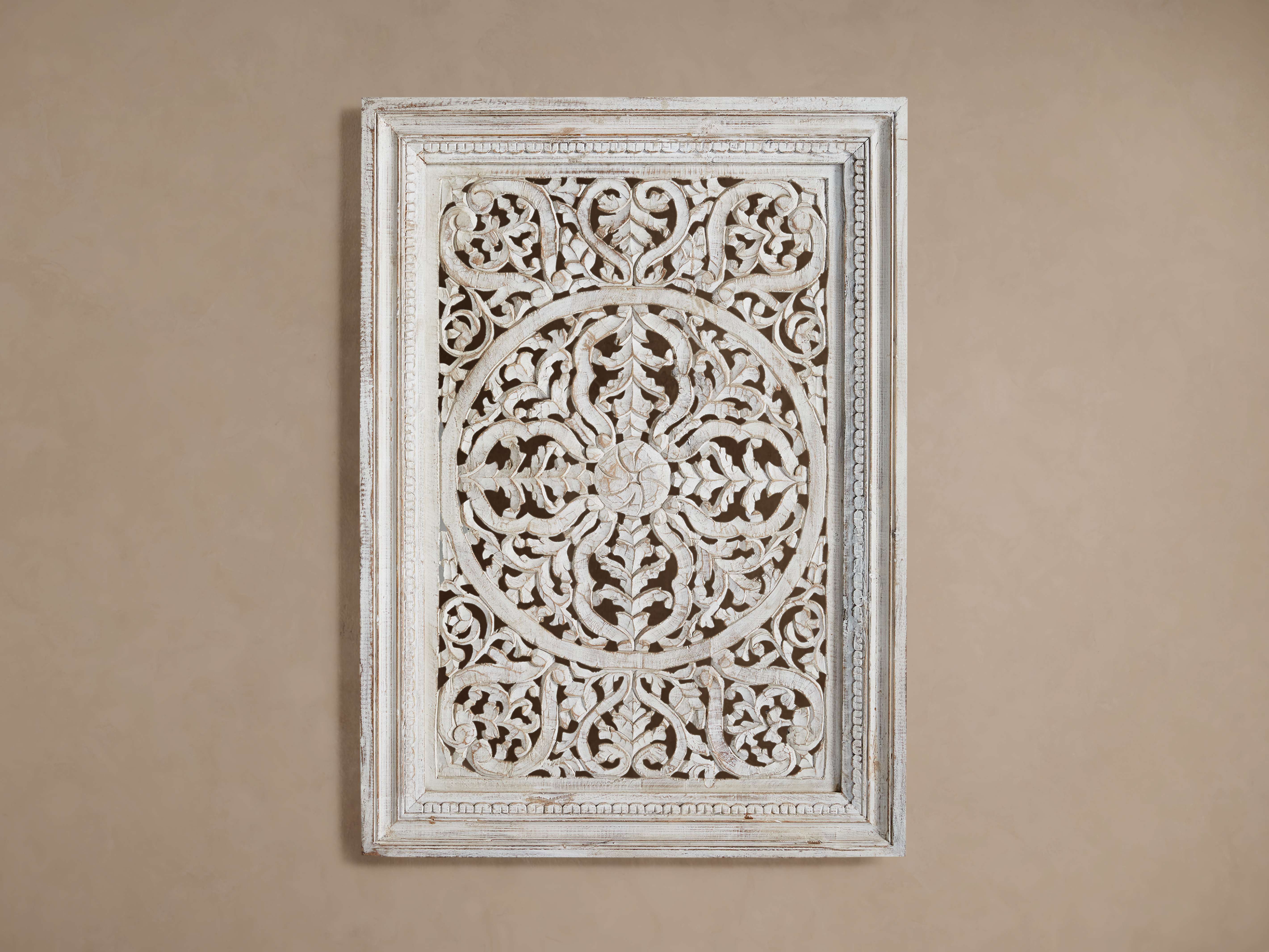 Suhko Medallion White Panel
