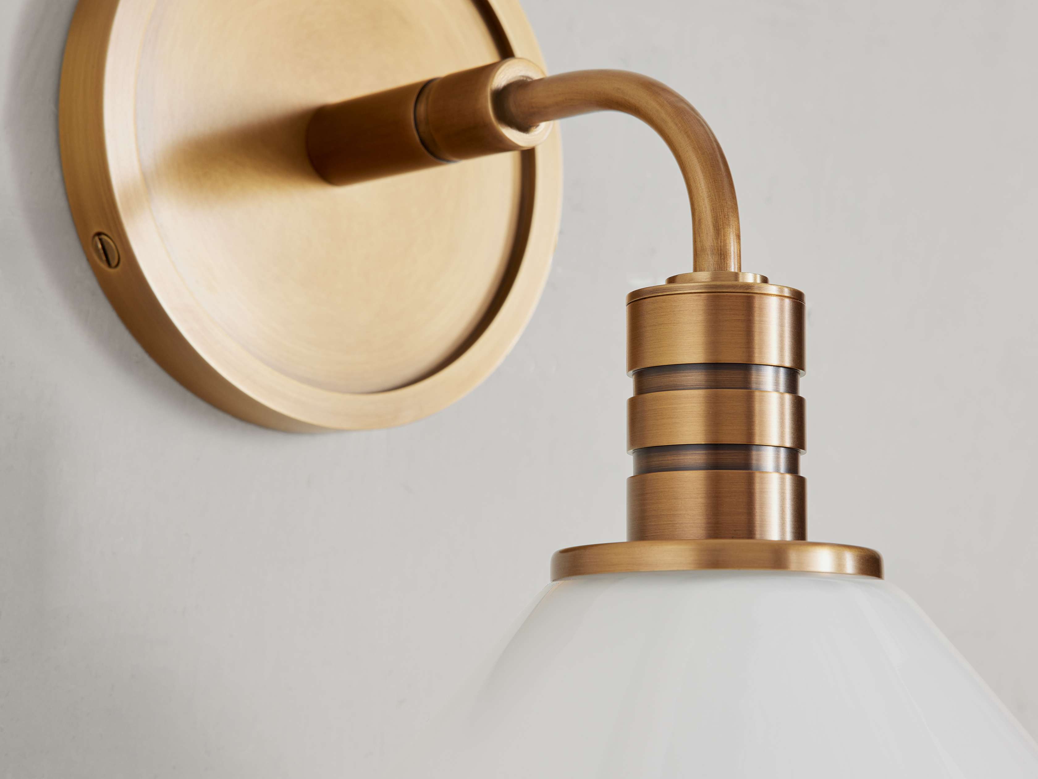 Theron Sconce - Thumbnail 2