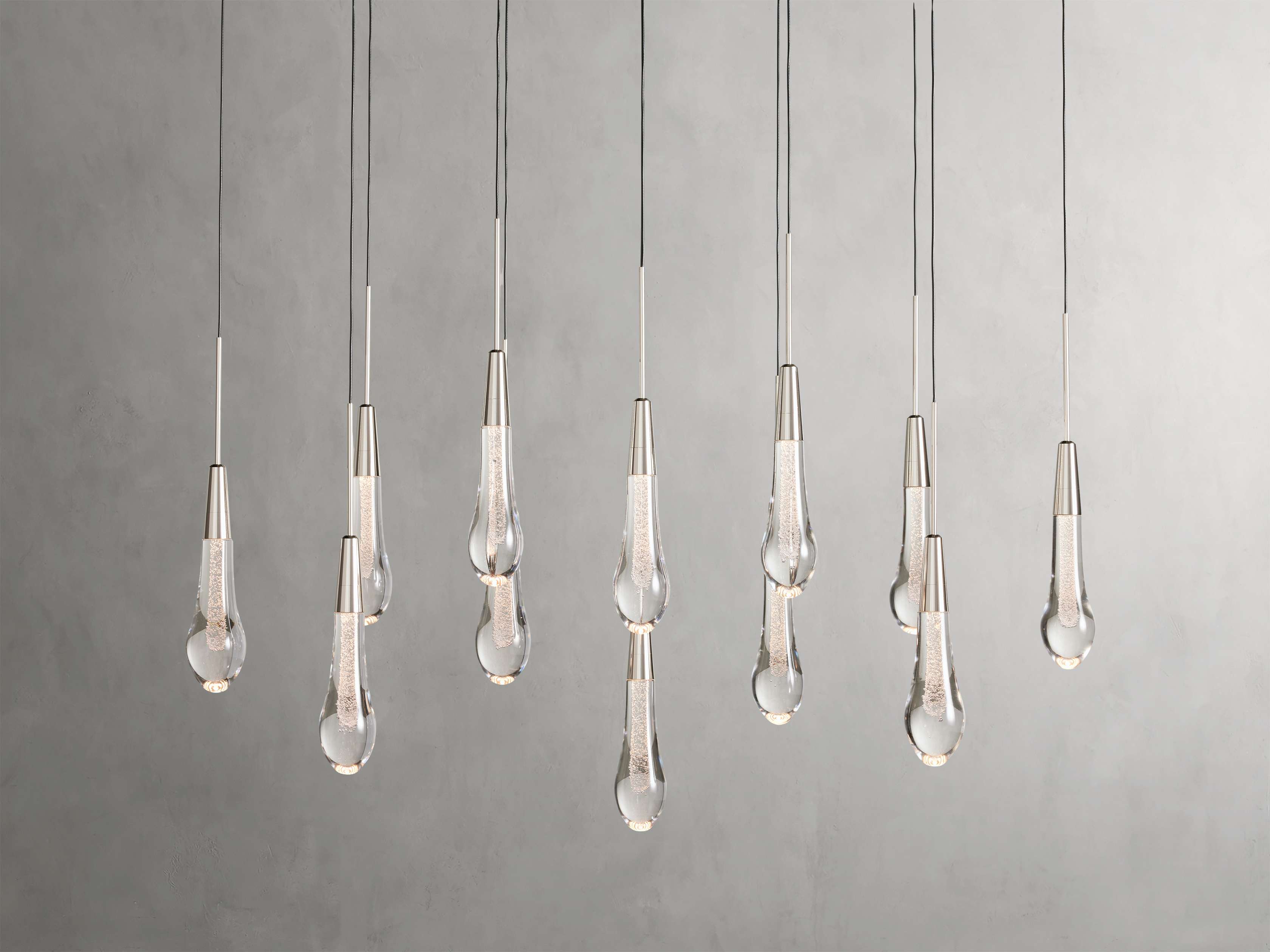 Soltaire Linear Chandelier