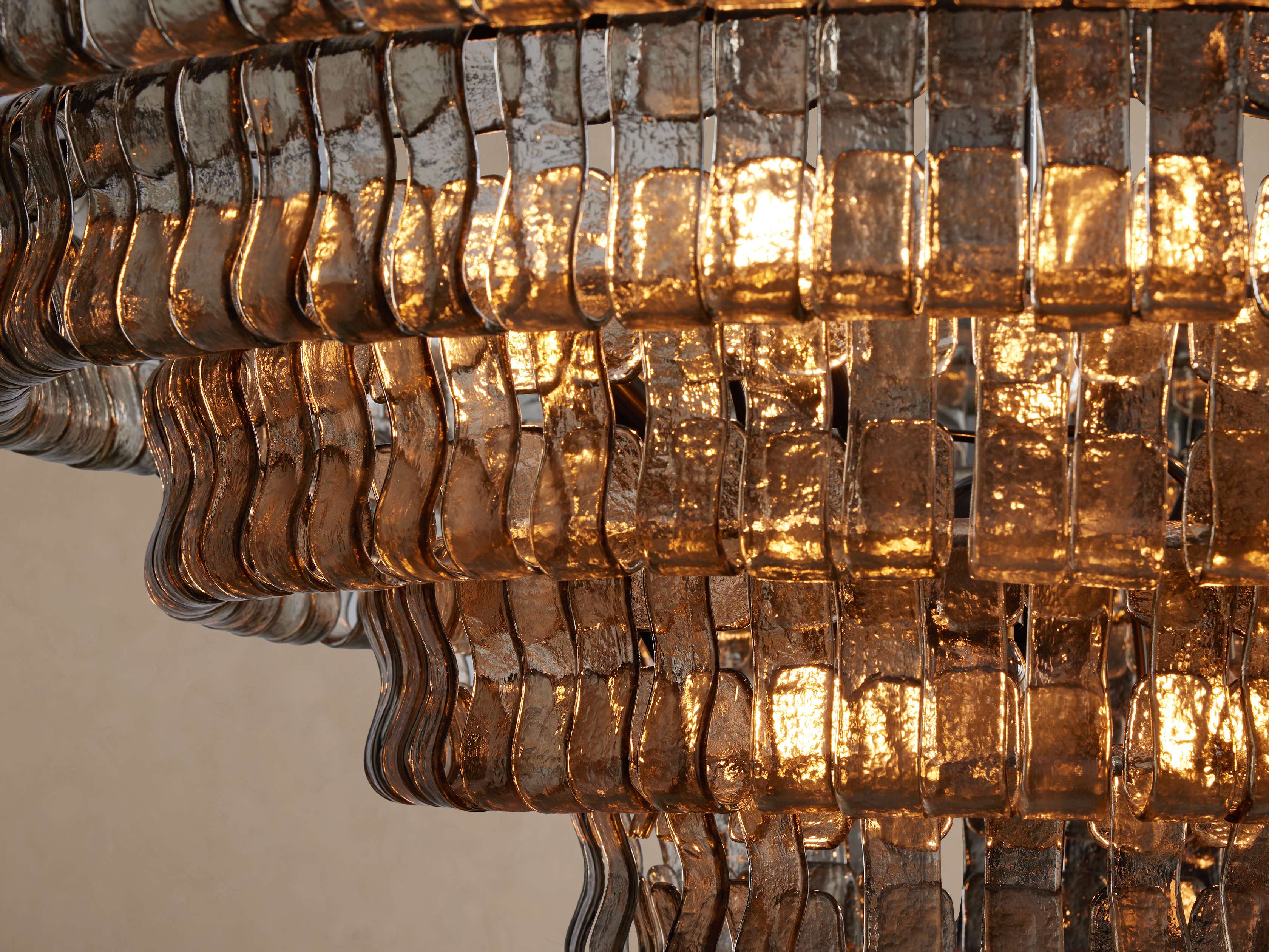 Ghiaccio Round Chandelier
– Arhaus