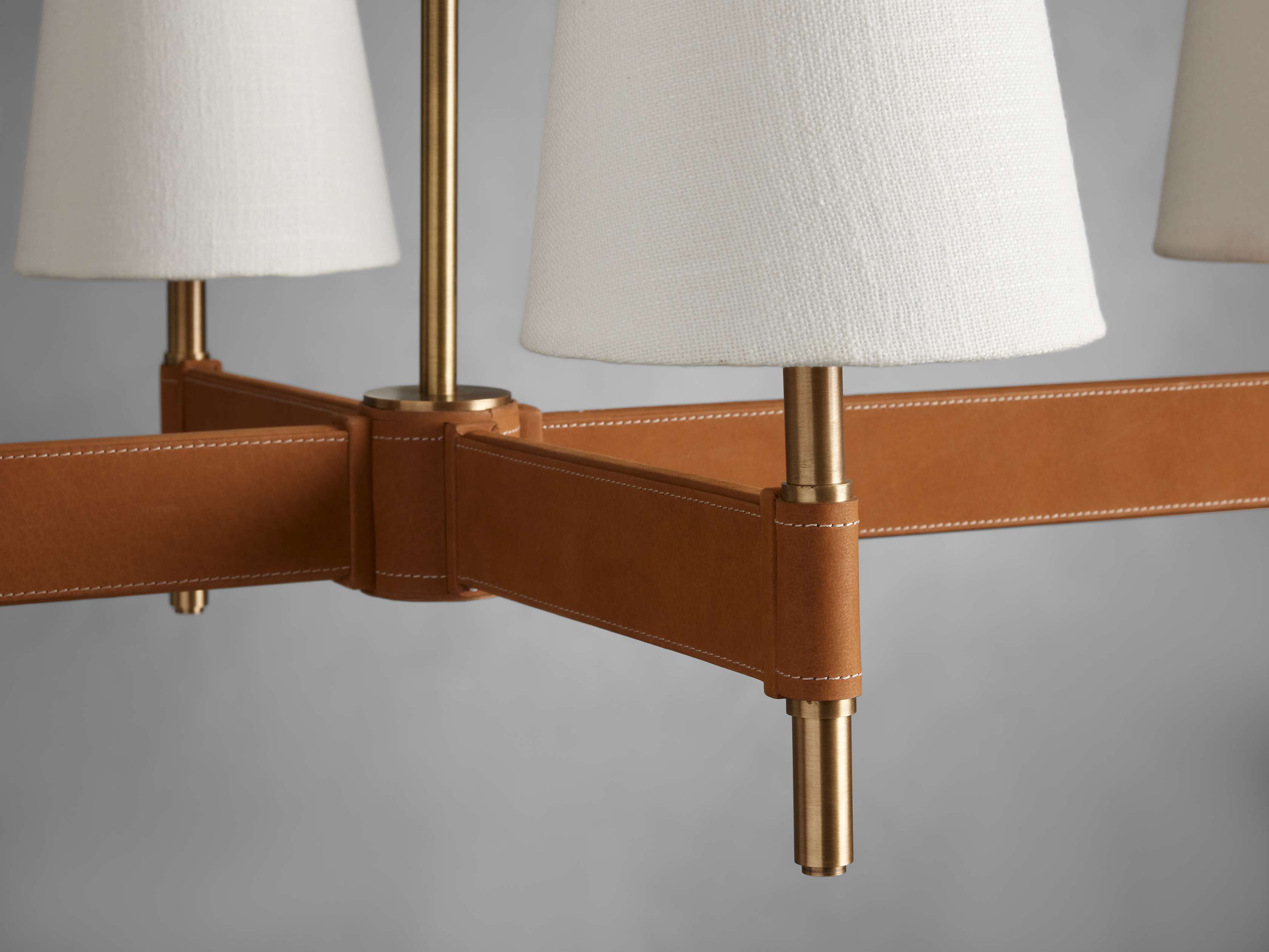 Hastings Linear Chandelier - Thumbnail 3