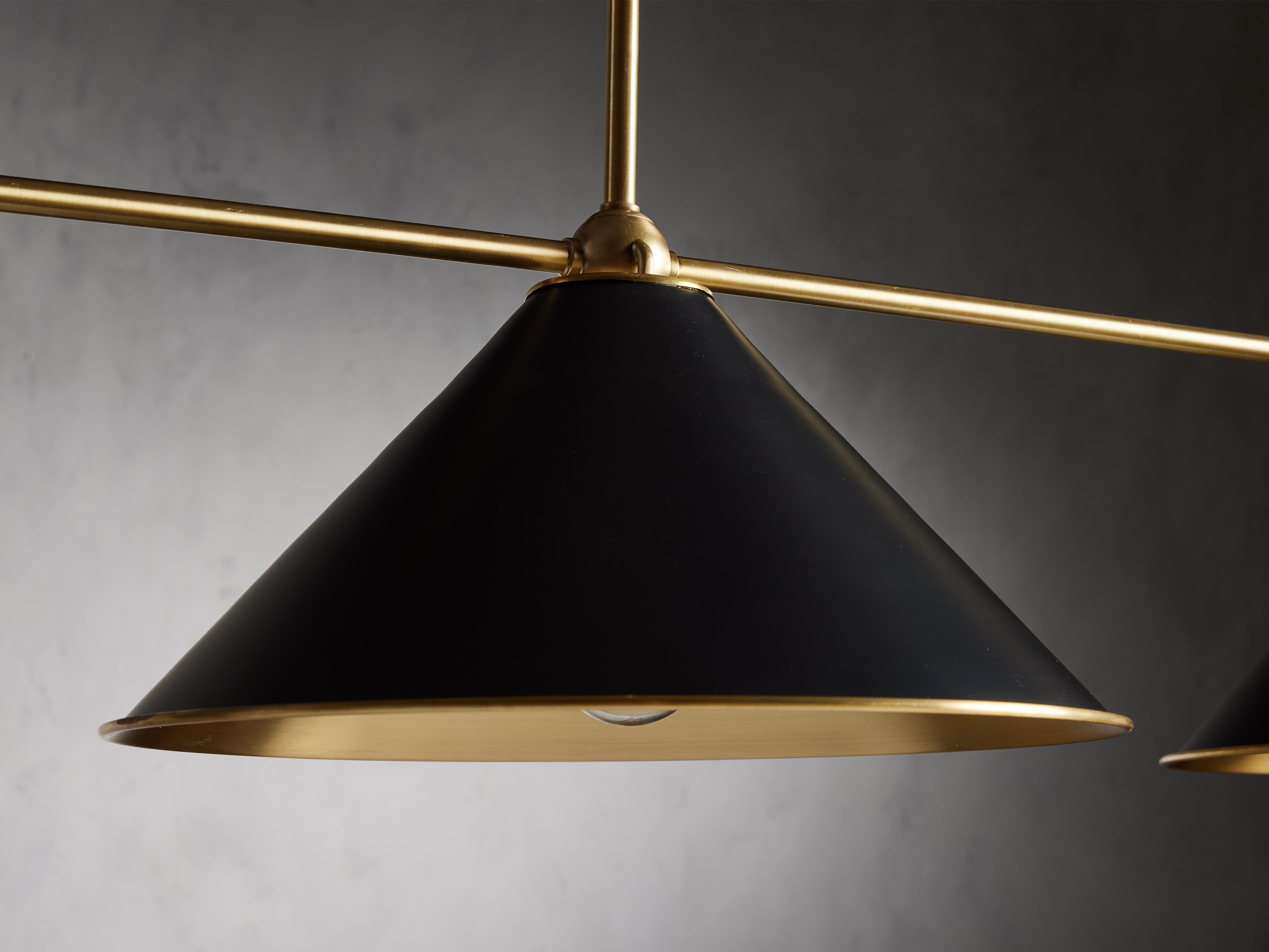 Arno Linear Chandelier - Thumbnail 3