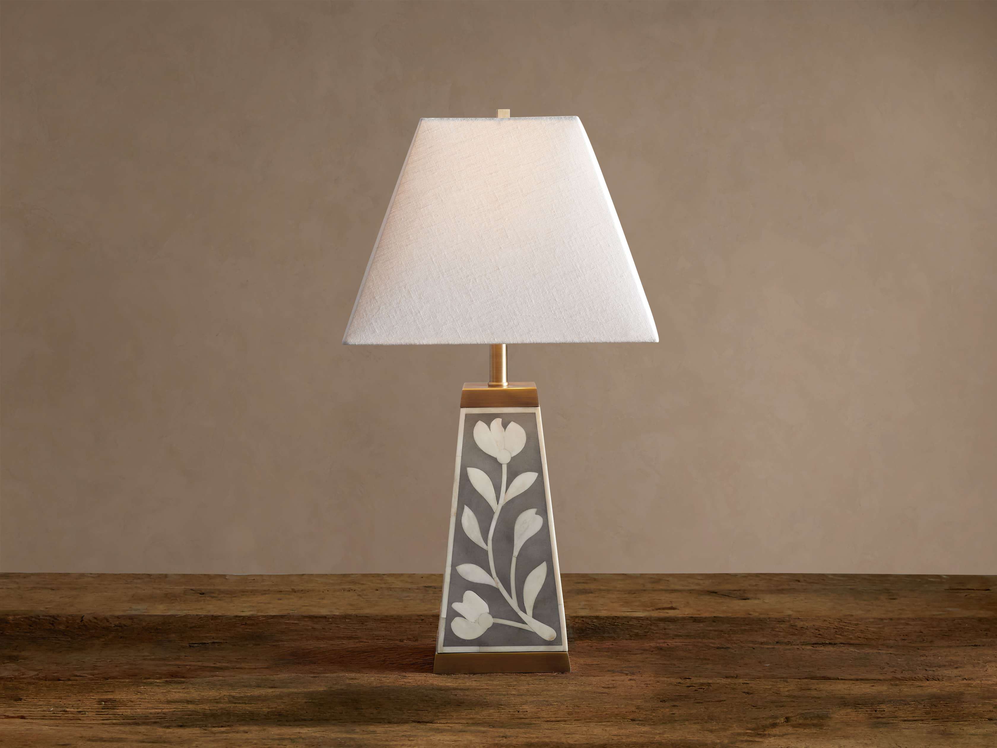 Divya Table Lamp - Thumbnail 3