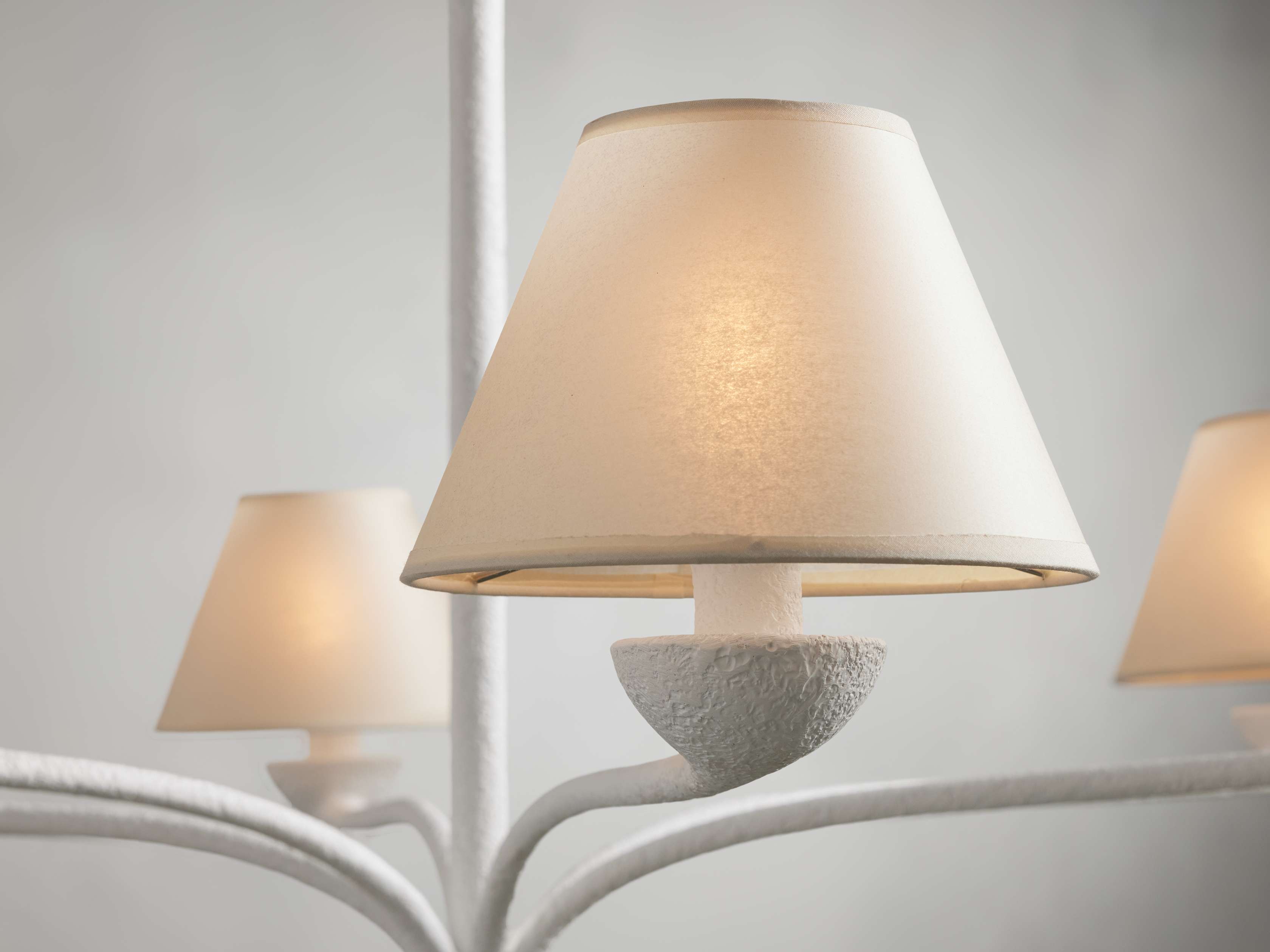 Dorsey Round Chandelier - Thumbnail 3