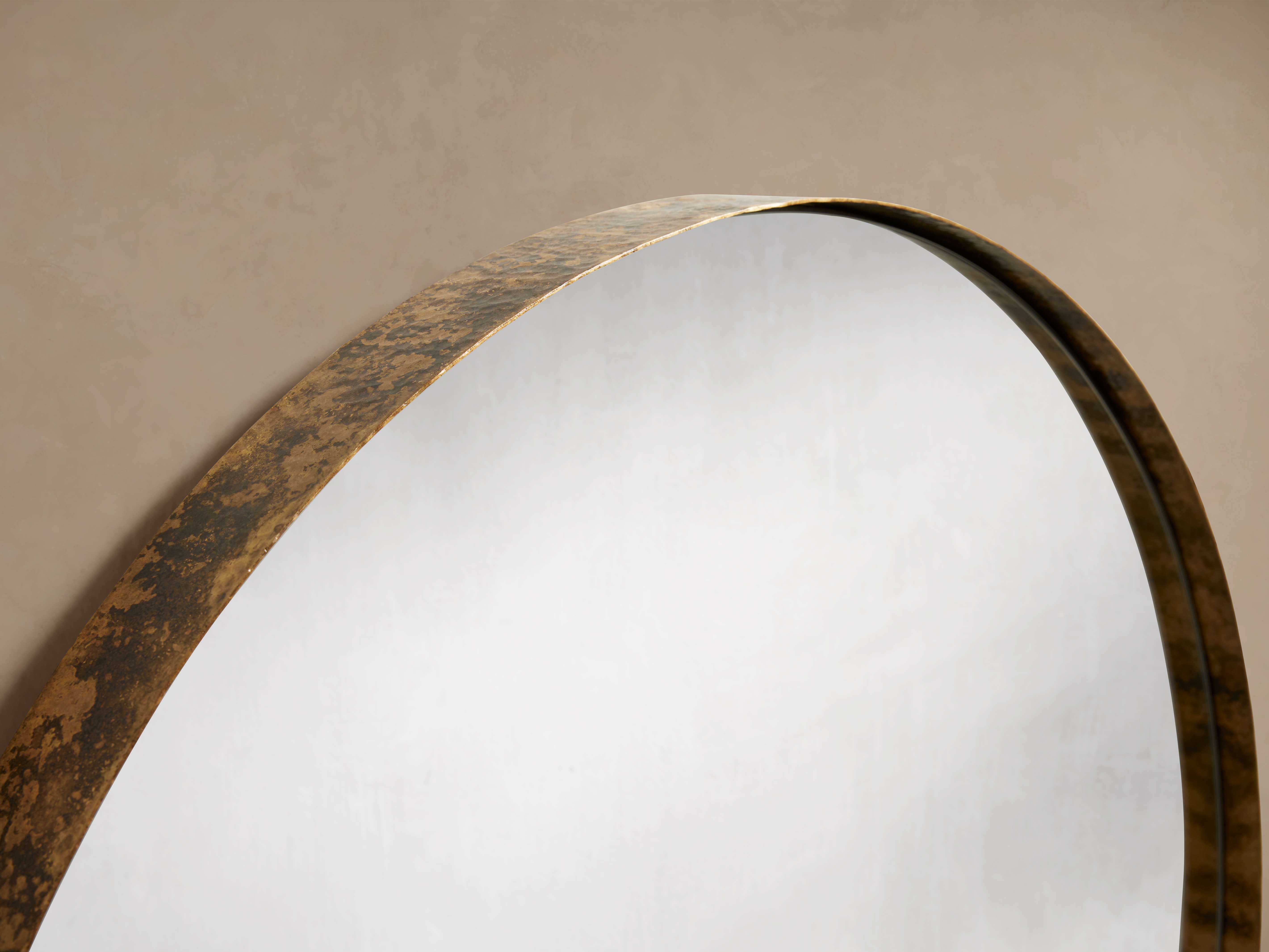 Serra 30" Round Wall Mirror in Patina - Thumbnail 2