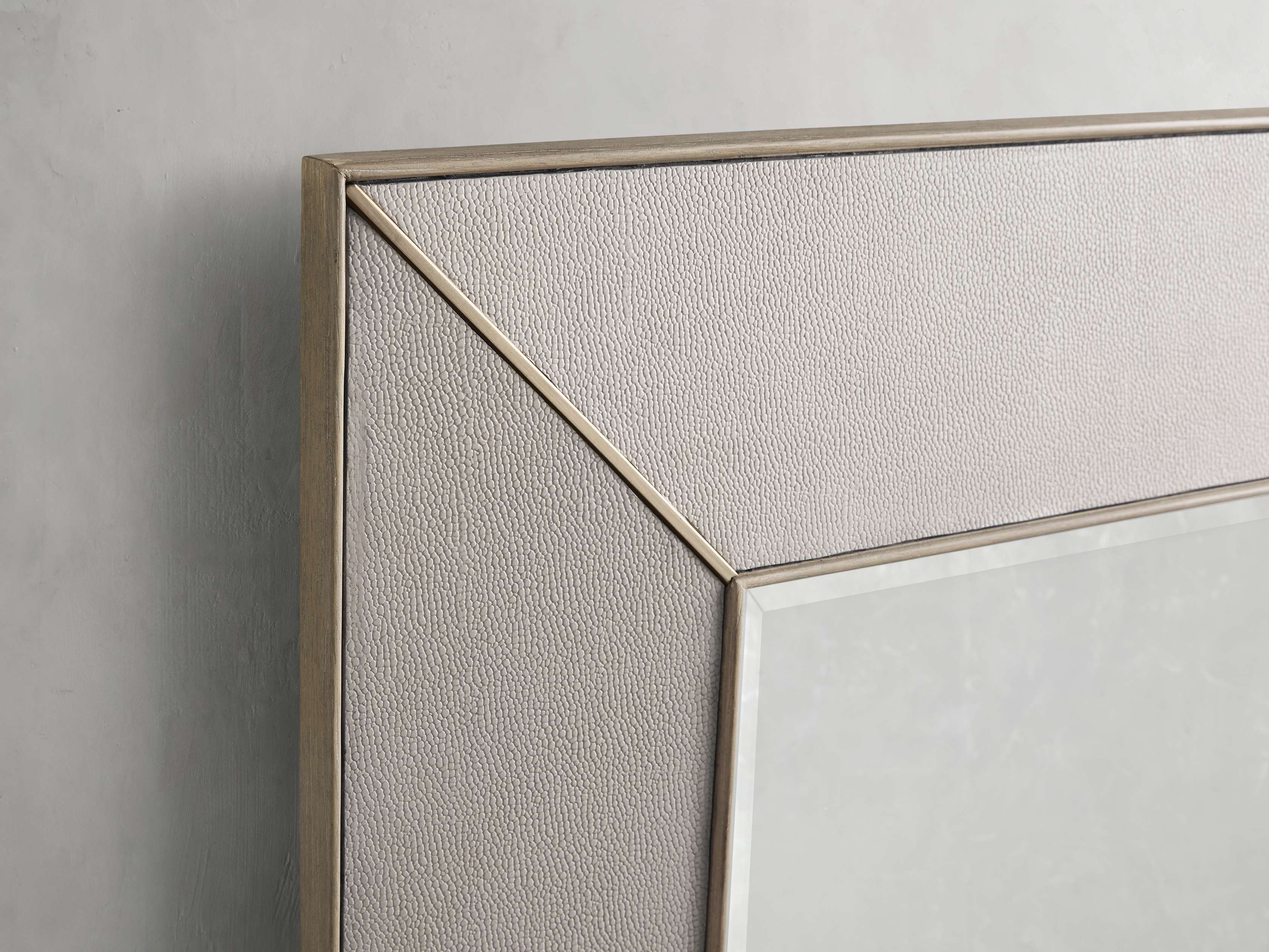 Malone Floor Mirror - Thumbnail 4