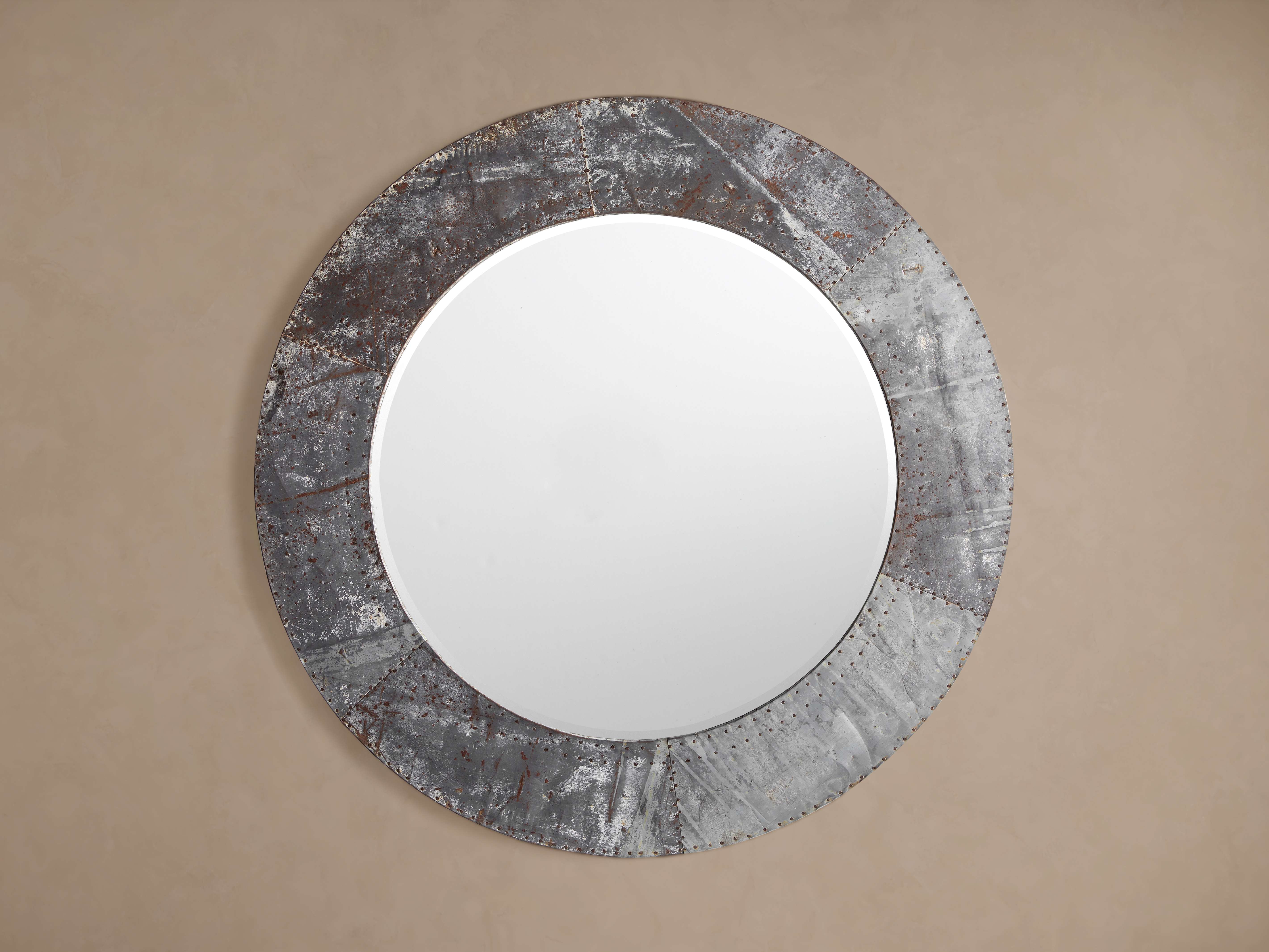 Caspian Round Wall Mirror in Iron