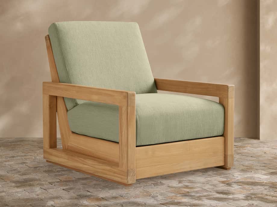 Westport Outdoor Lounge Chair
