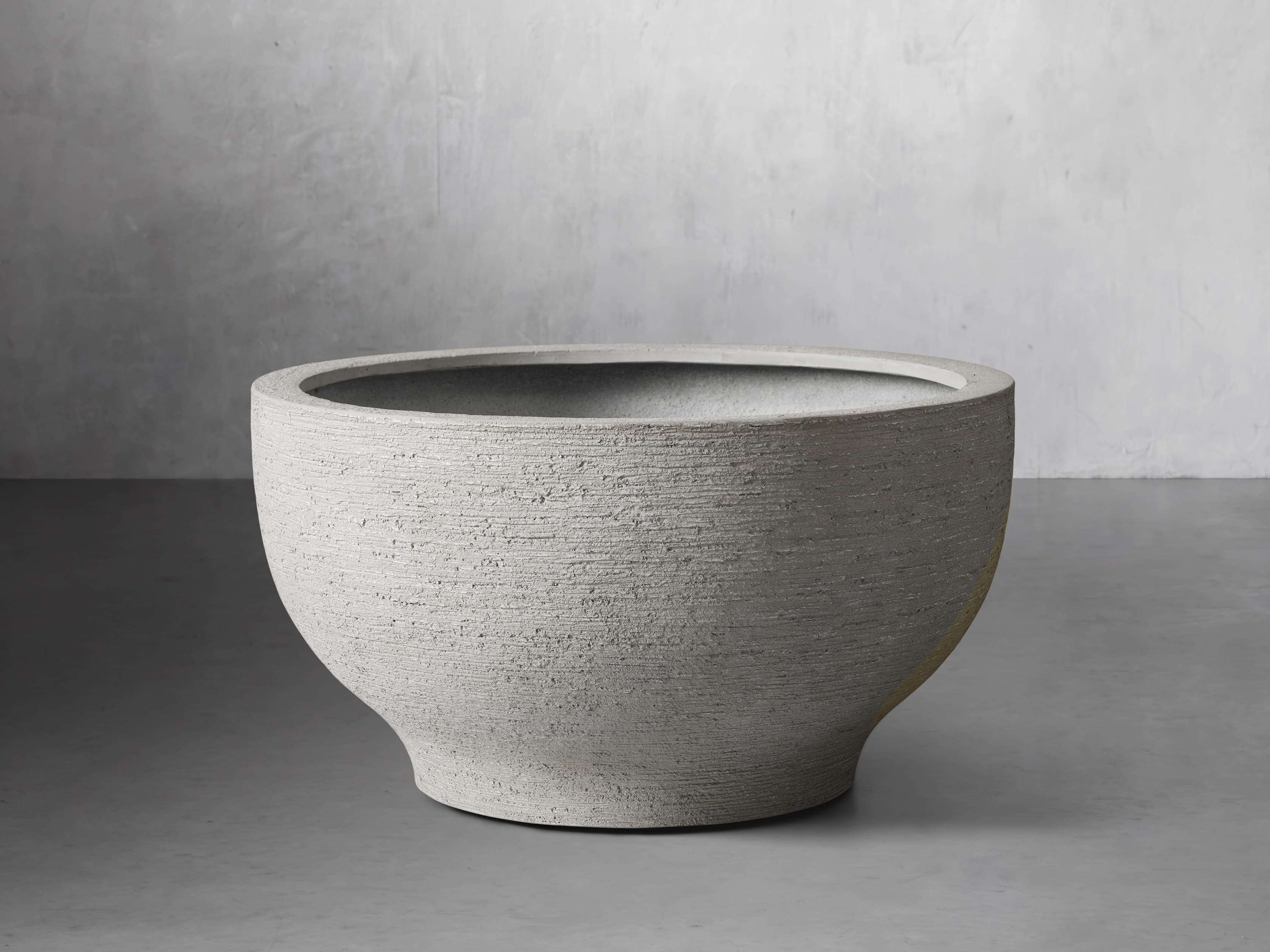 Como Outdoor Planter