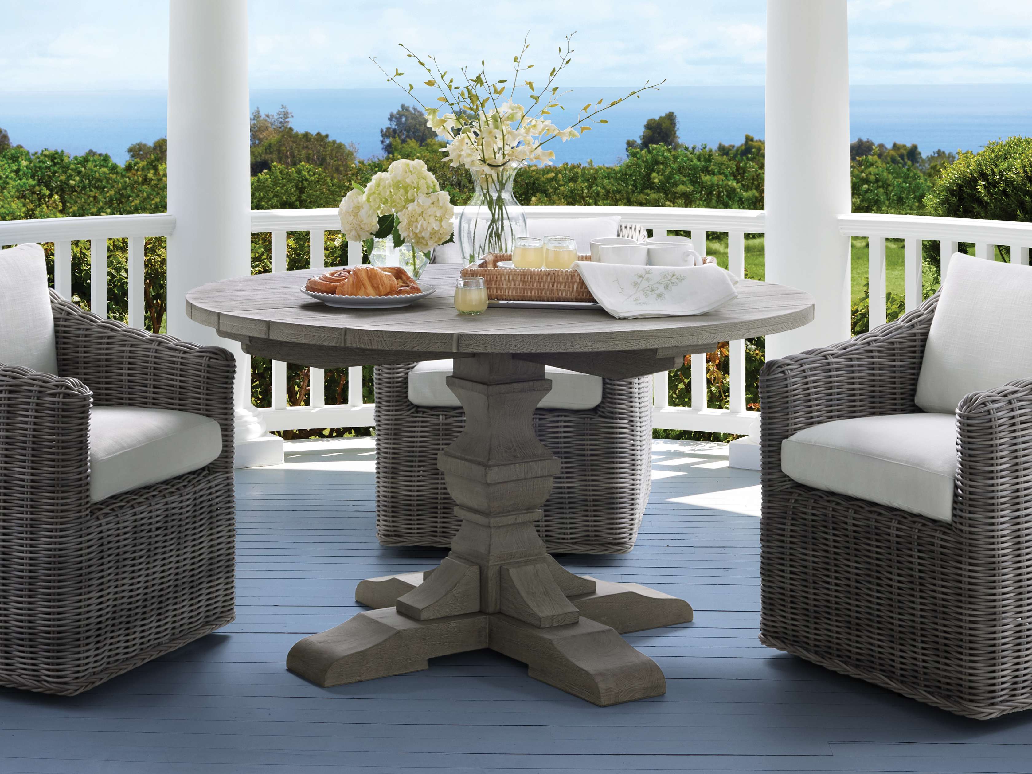 Round Dining Set Dining Chairs Hamptons Acme 66840-22 Pc Rosdorf