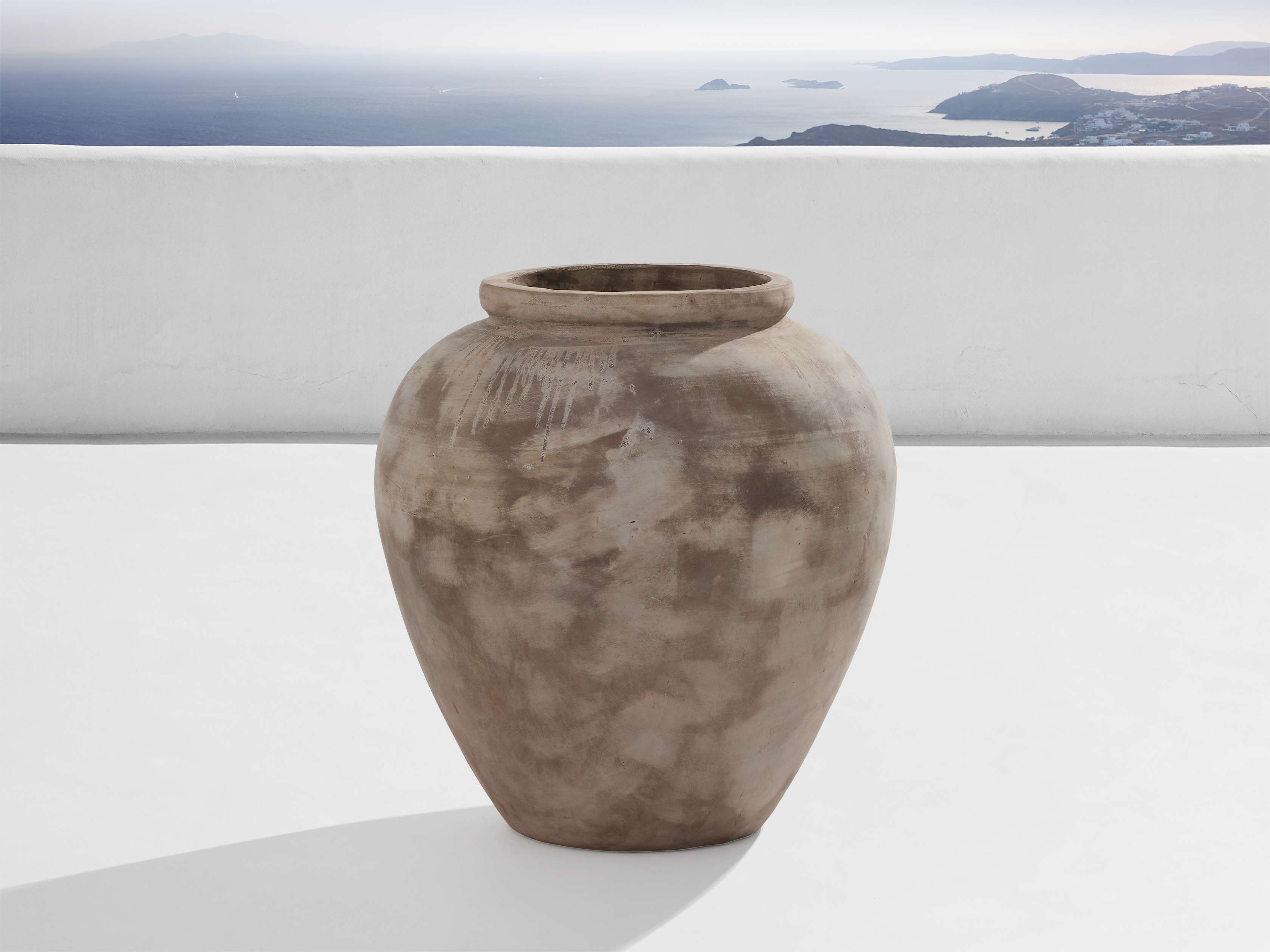 Olivio Outdoor Planter