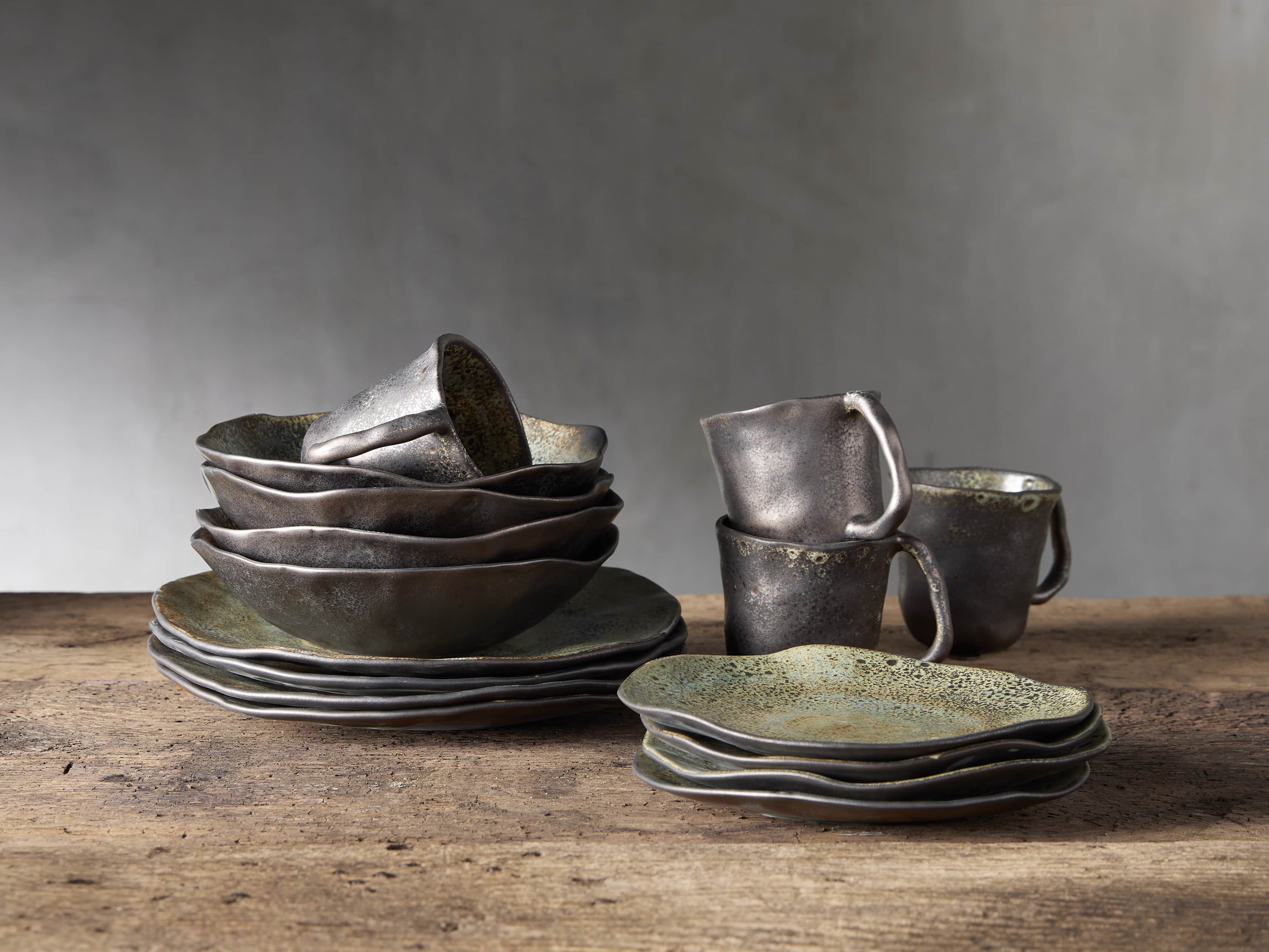 Gallatin Dinnerware (Set of 16)