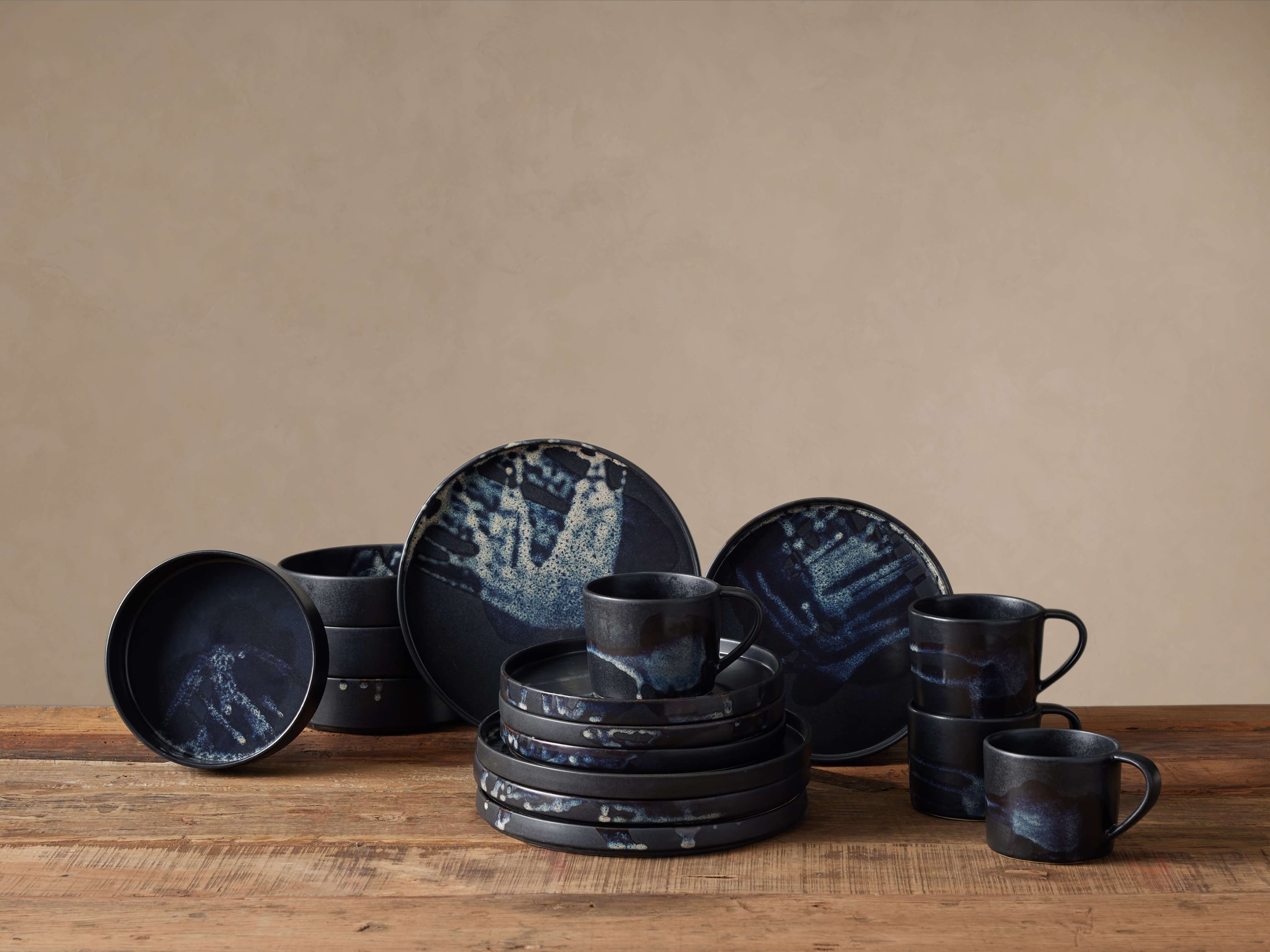 Naka Dinner Plates (Set of 4) - Thumbnail 2