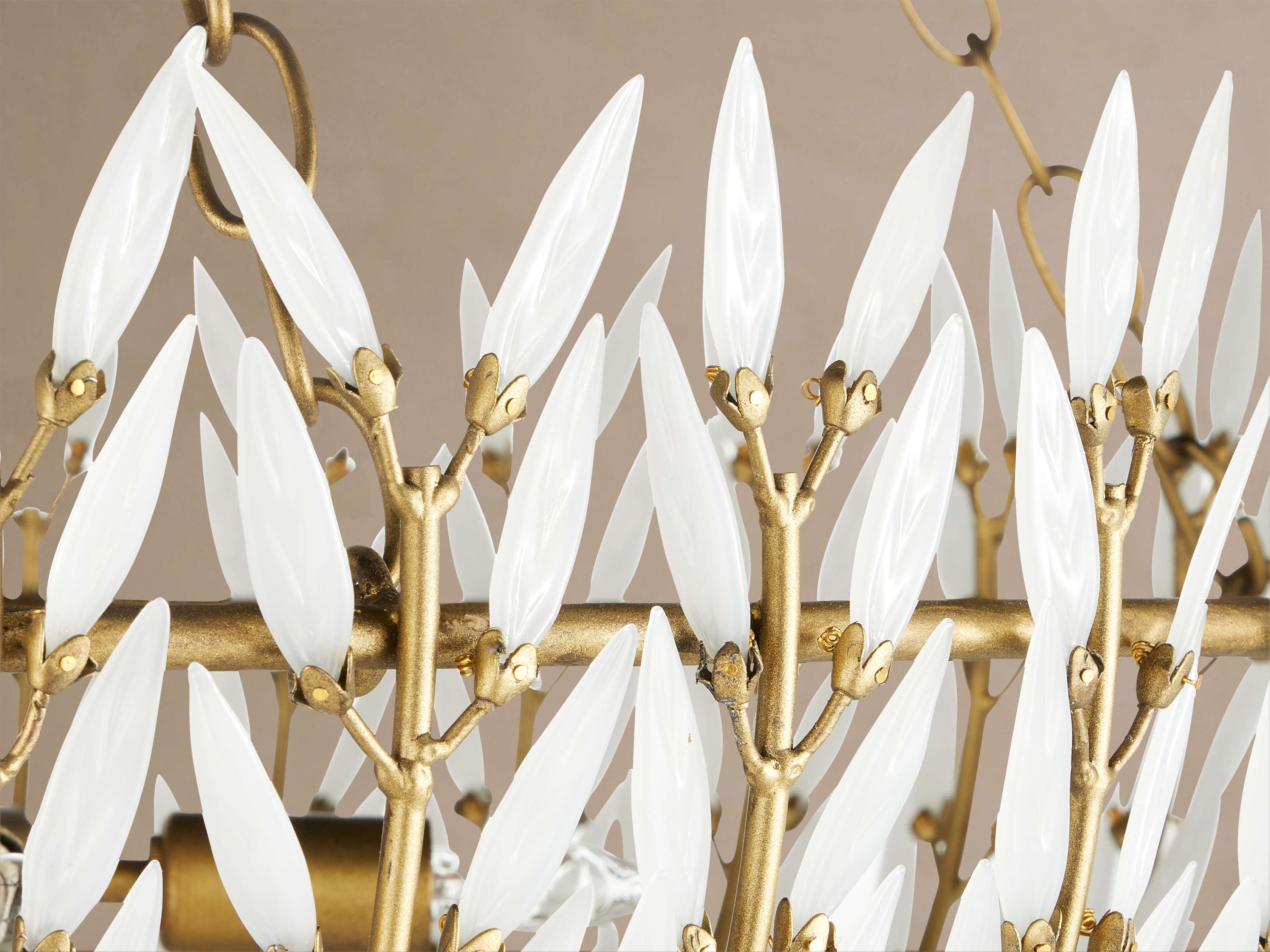 モリヤ　アーチバー Morrigan Round Chandelier – Arhaus