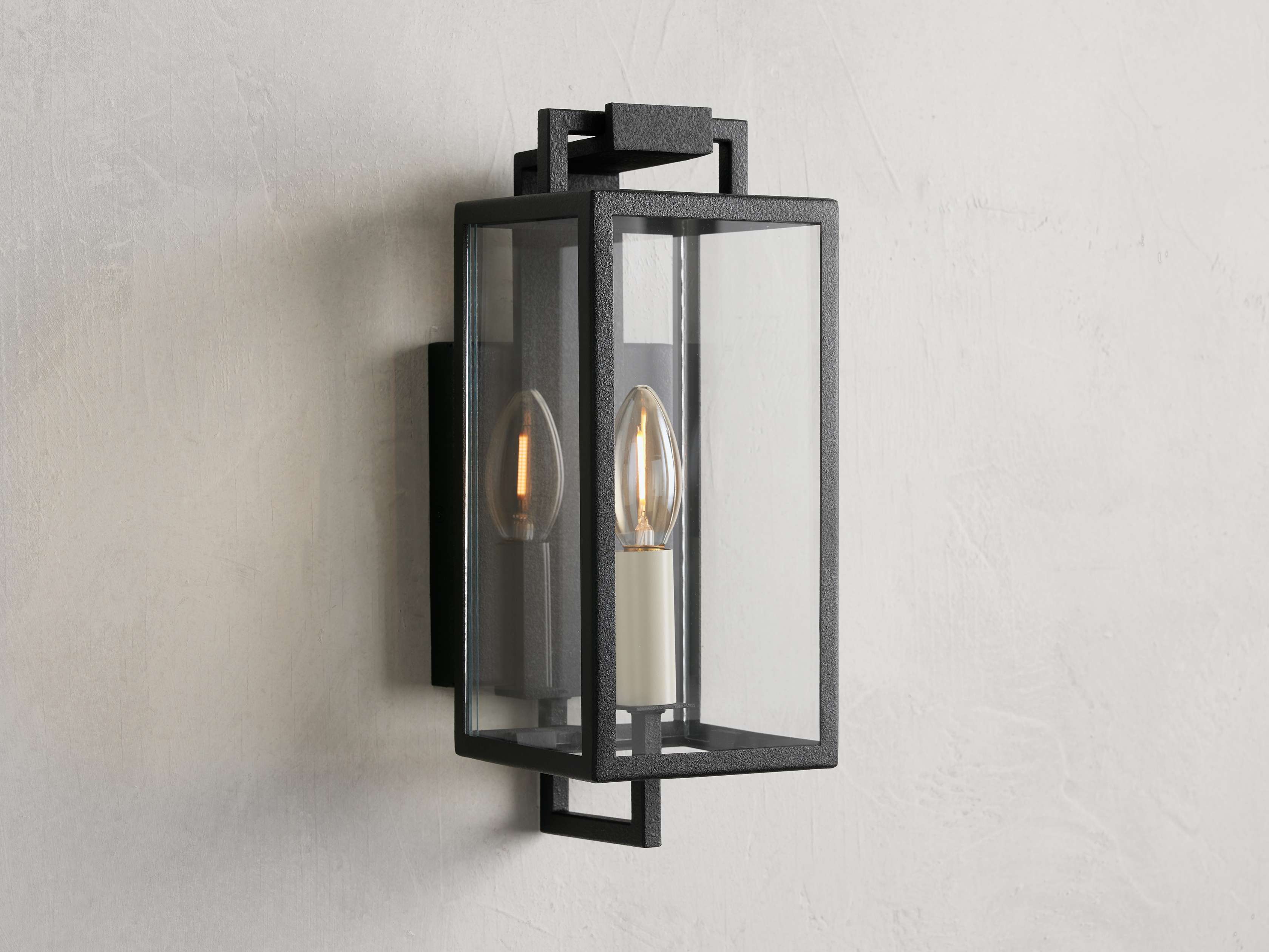 Hendricks Outdoor Sconce - Thumbnail 2