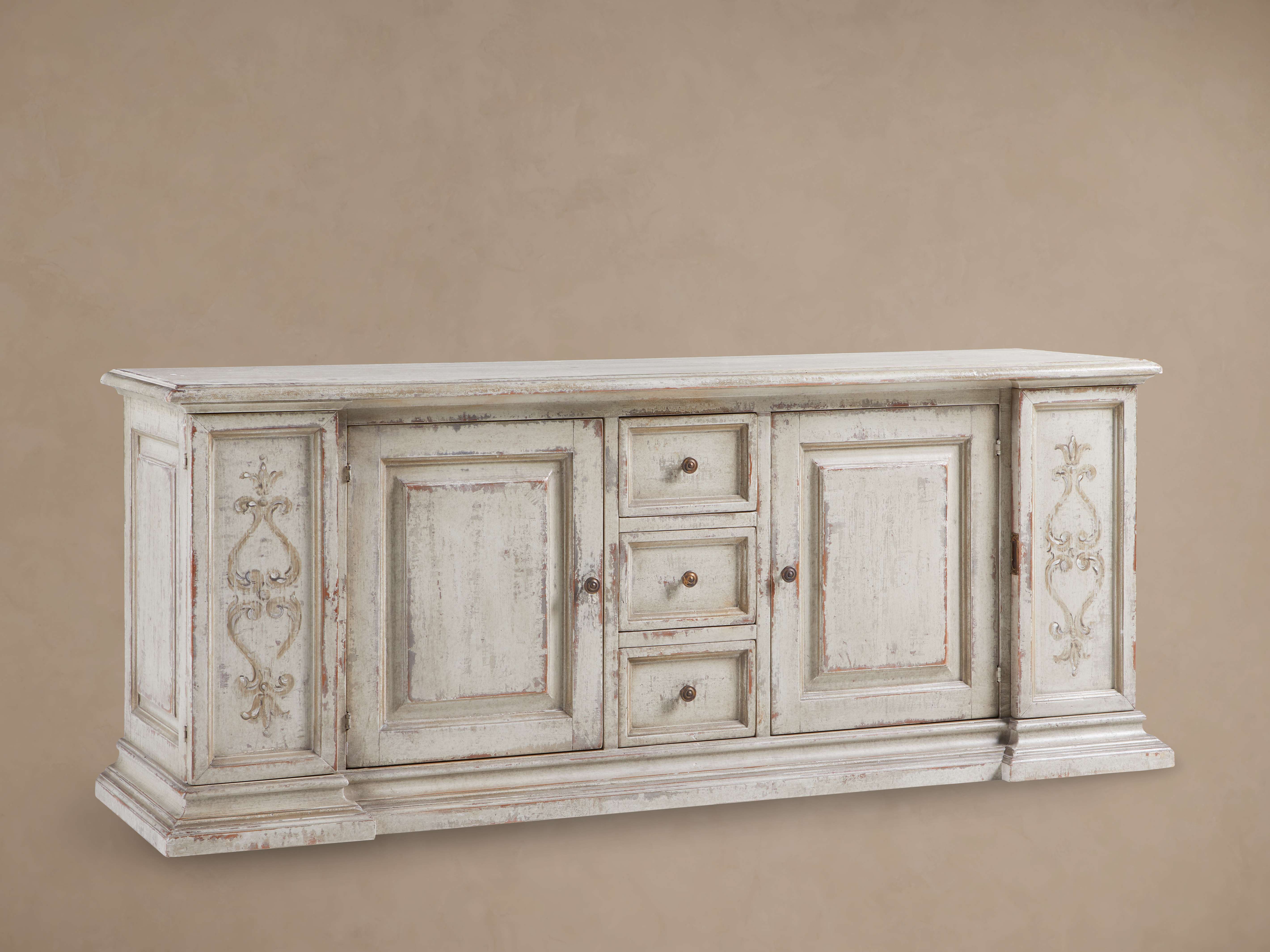 Vittoria Bell'Arte Console