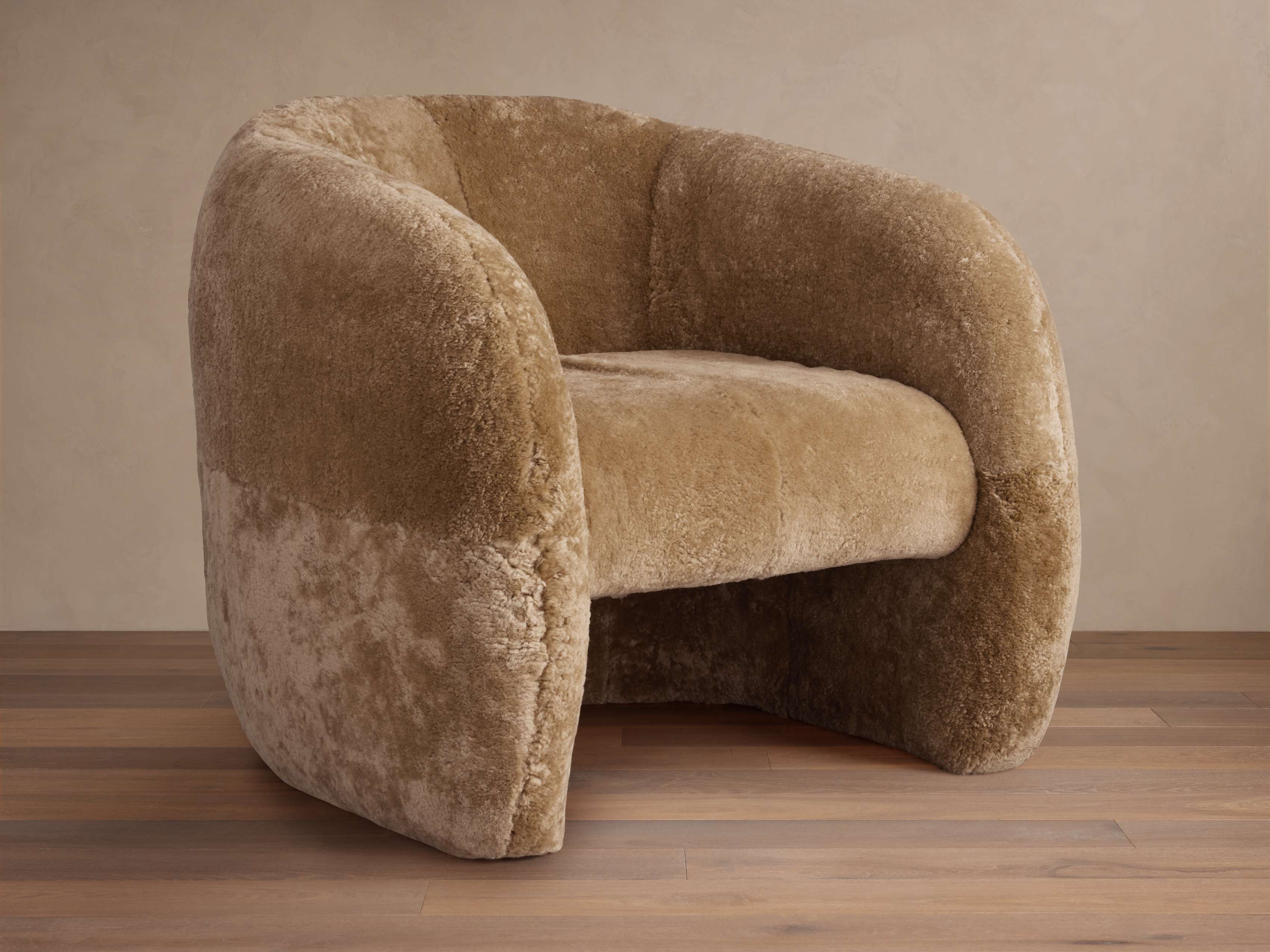 Fresno Shearling Floating Seat Chair